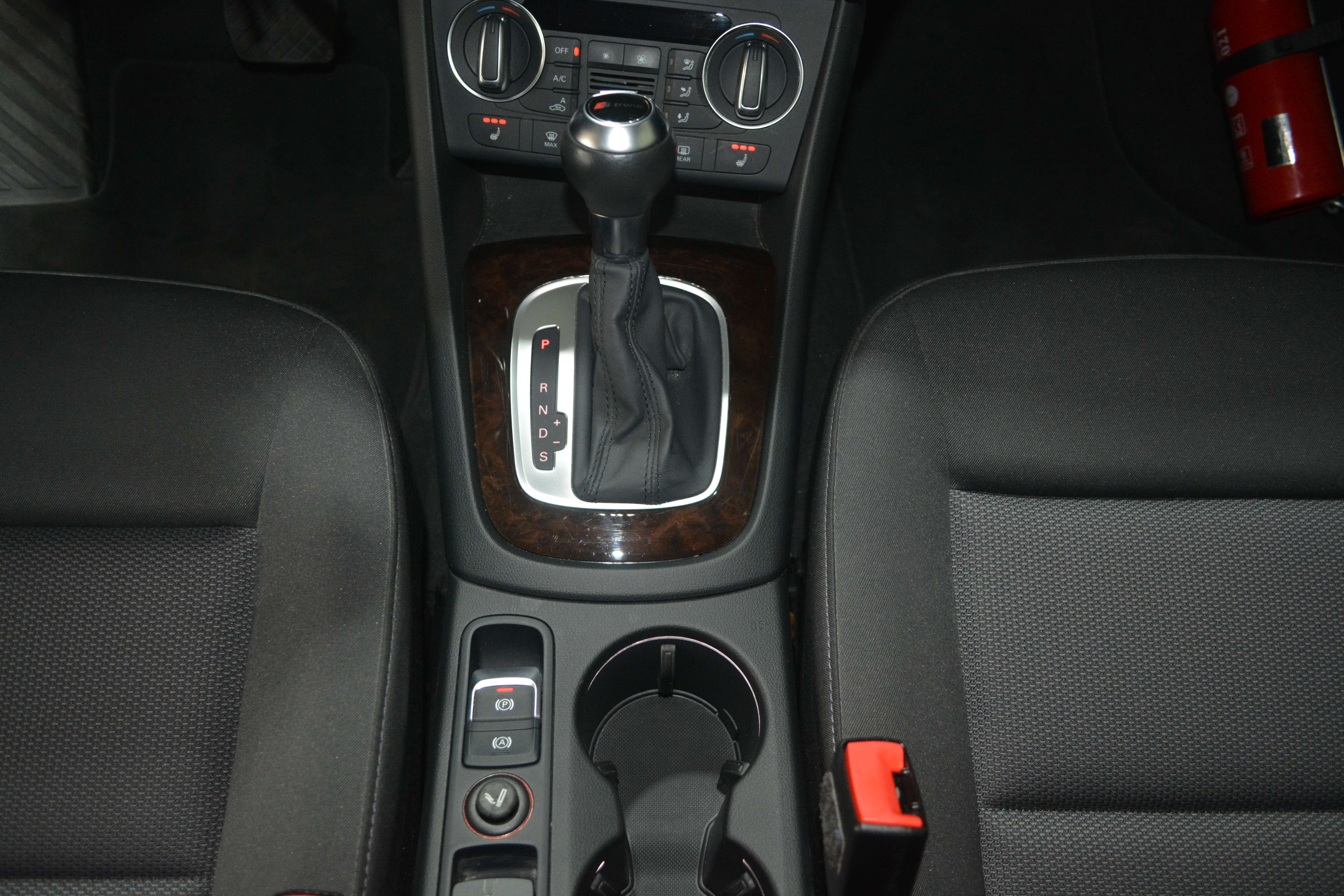 Audi Q3 Q3 1.4 TFSI c.o.d S tronic NAVI / 60.000 KM / TOPS