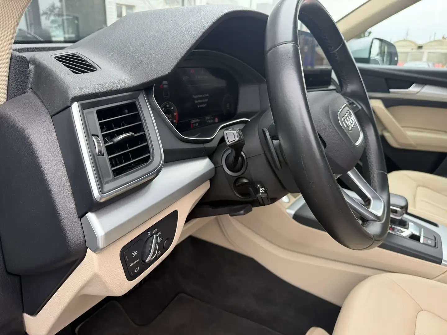 Audi Q5 Q5 30 TDi S tronic/CUIR/LED/NAVI/GARANTIE 12 MOIS