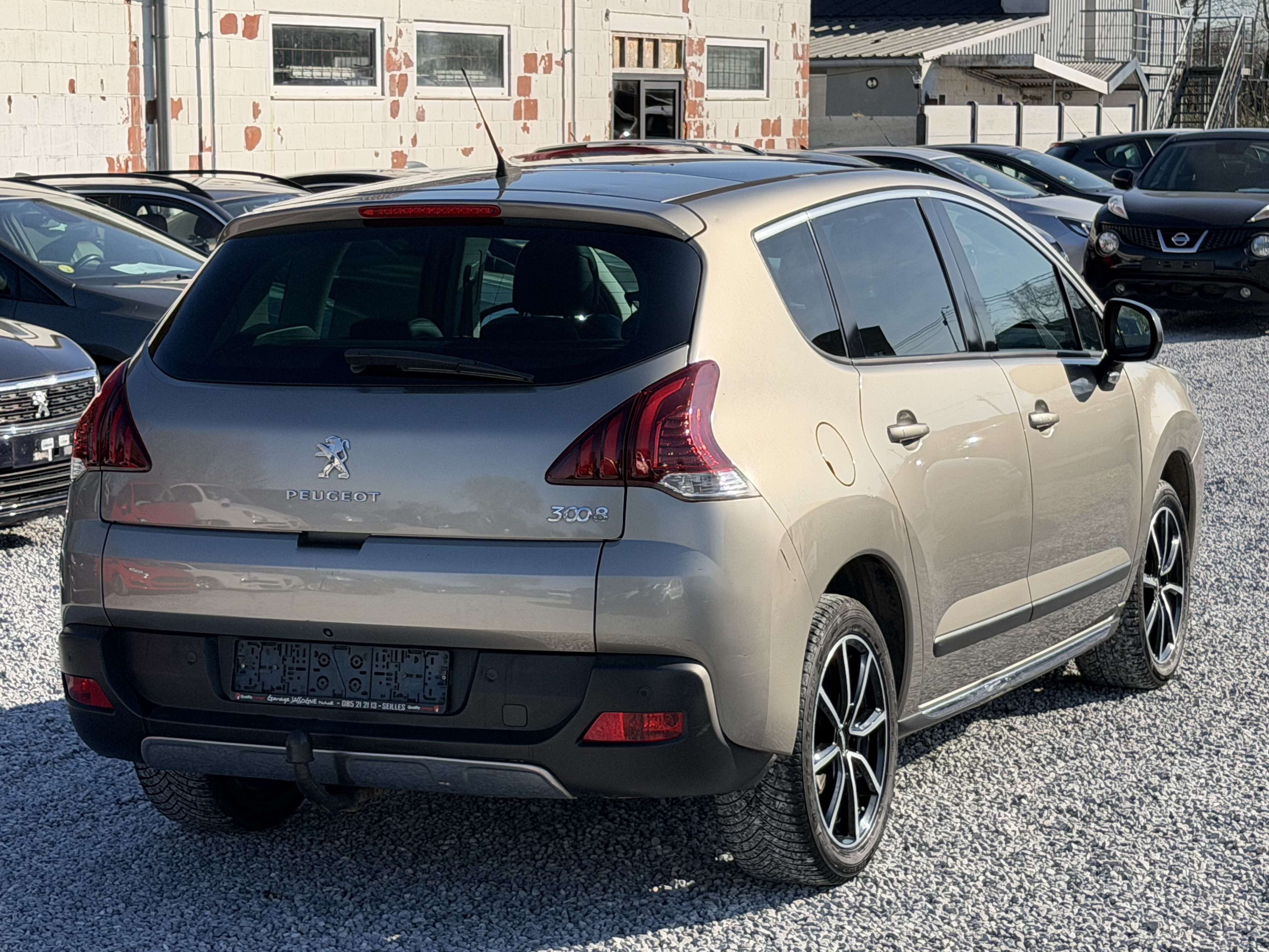 Peugeot 3008 3008 2.0 HDi Allure - Navi - HEAD UP - 2015