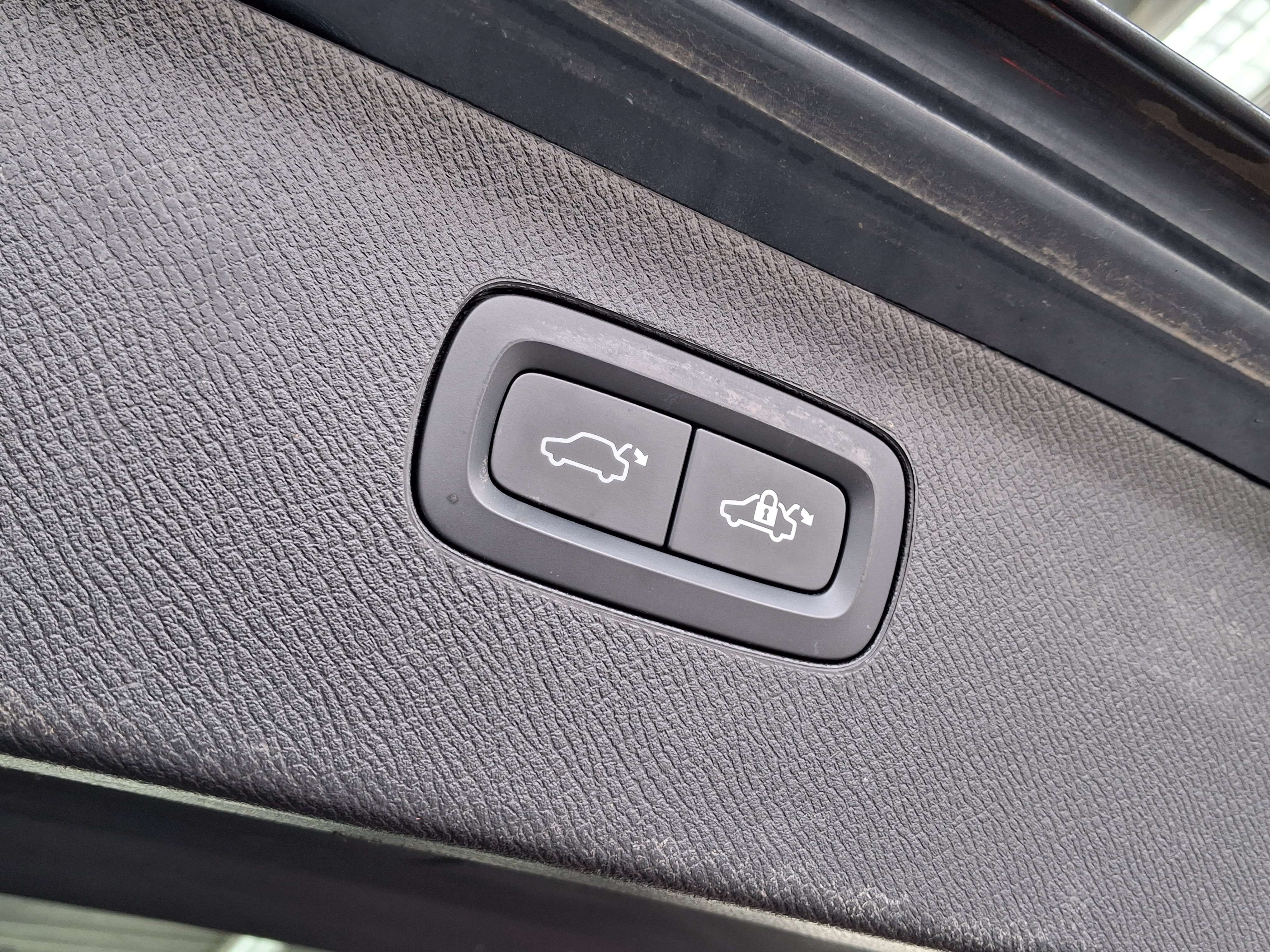 Volvo XC90 XC90 2.0 B5 4WD Core 7pl/BOITE AUTO/CAMERA/CARPLAY