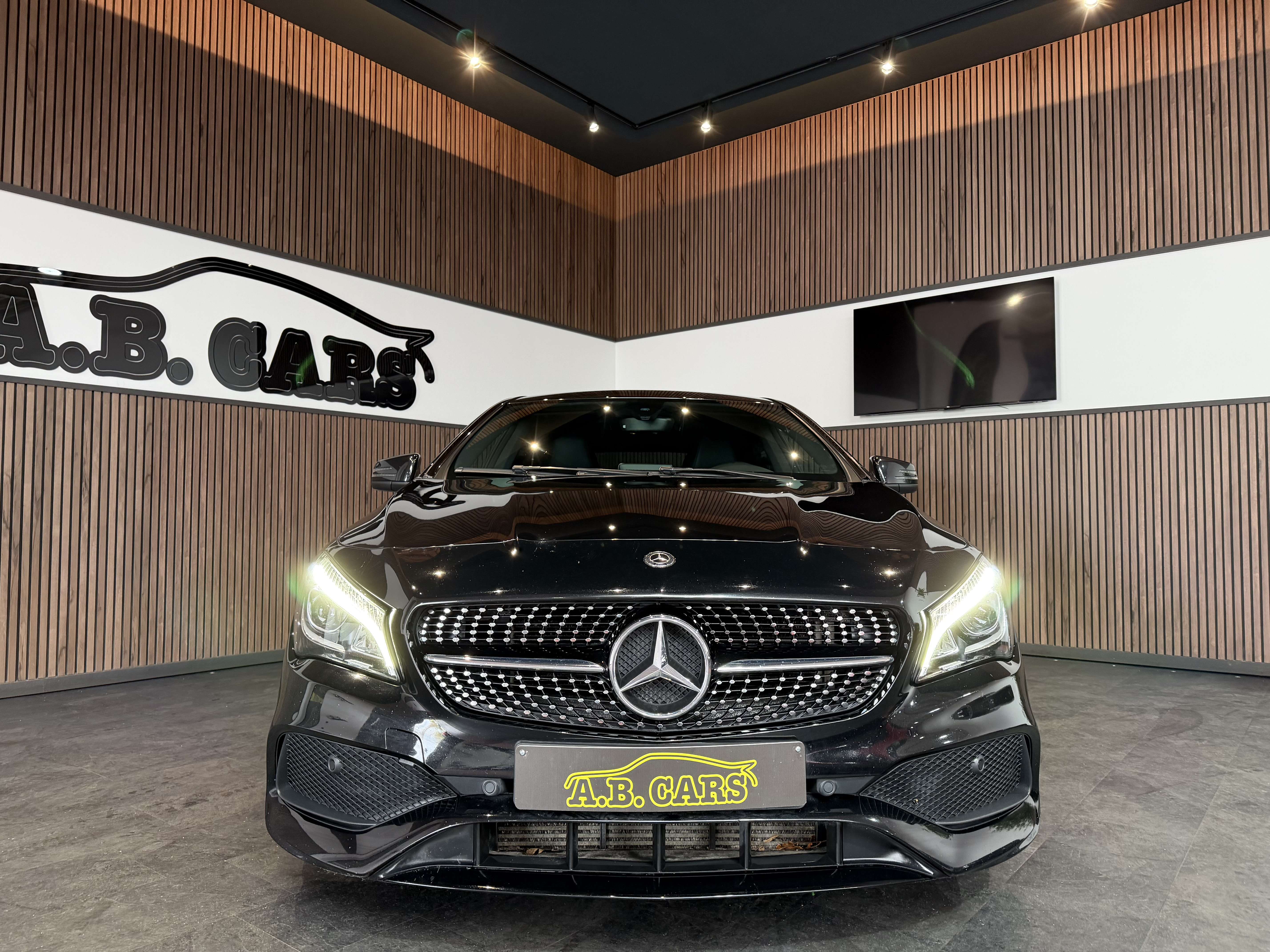 Mercedes-Benz CLA 200 d - AMG Line
