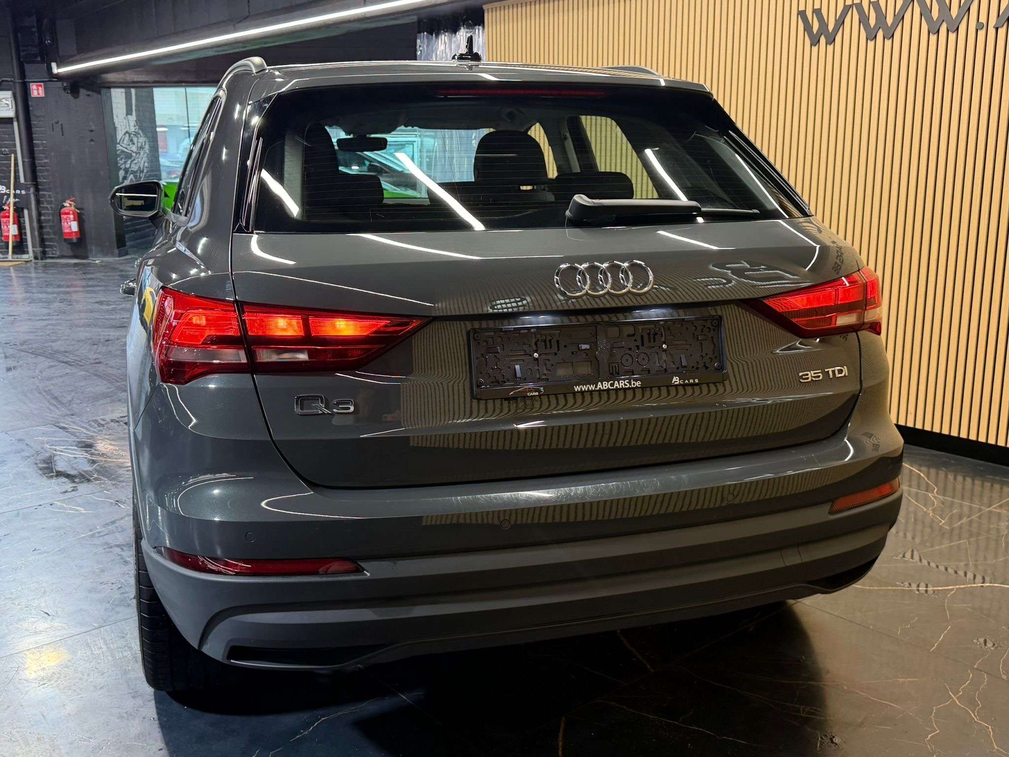 Audi Q3 35 TDi * GARANTIE 12 MOIS LINE * S PORT * AUTO *