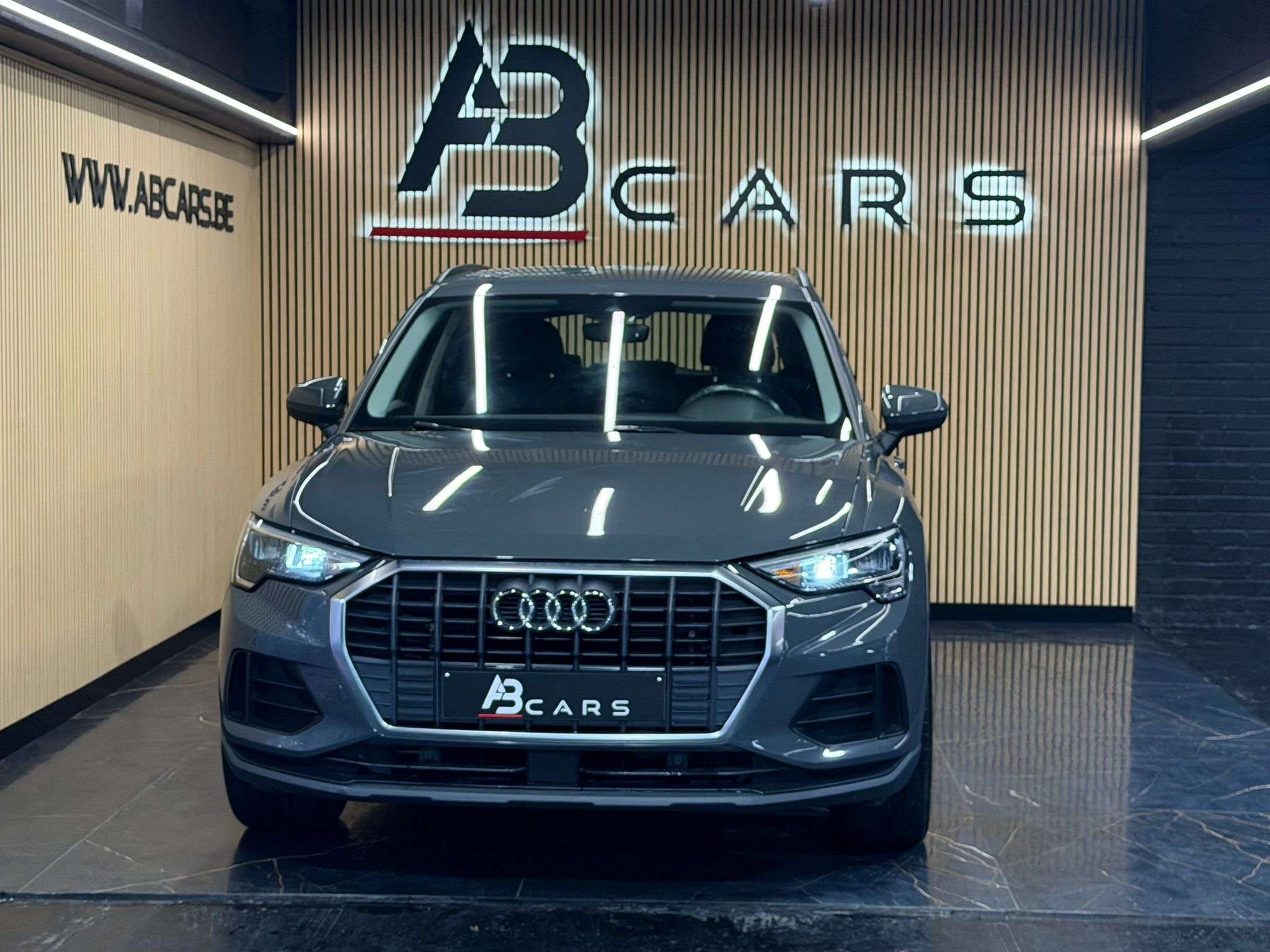 Audi Q3 35 TDi * GARANTIE 12 MOIS LINE * S PORT * AUTO *