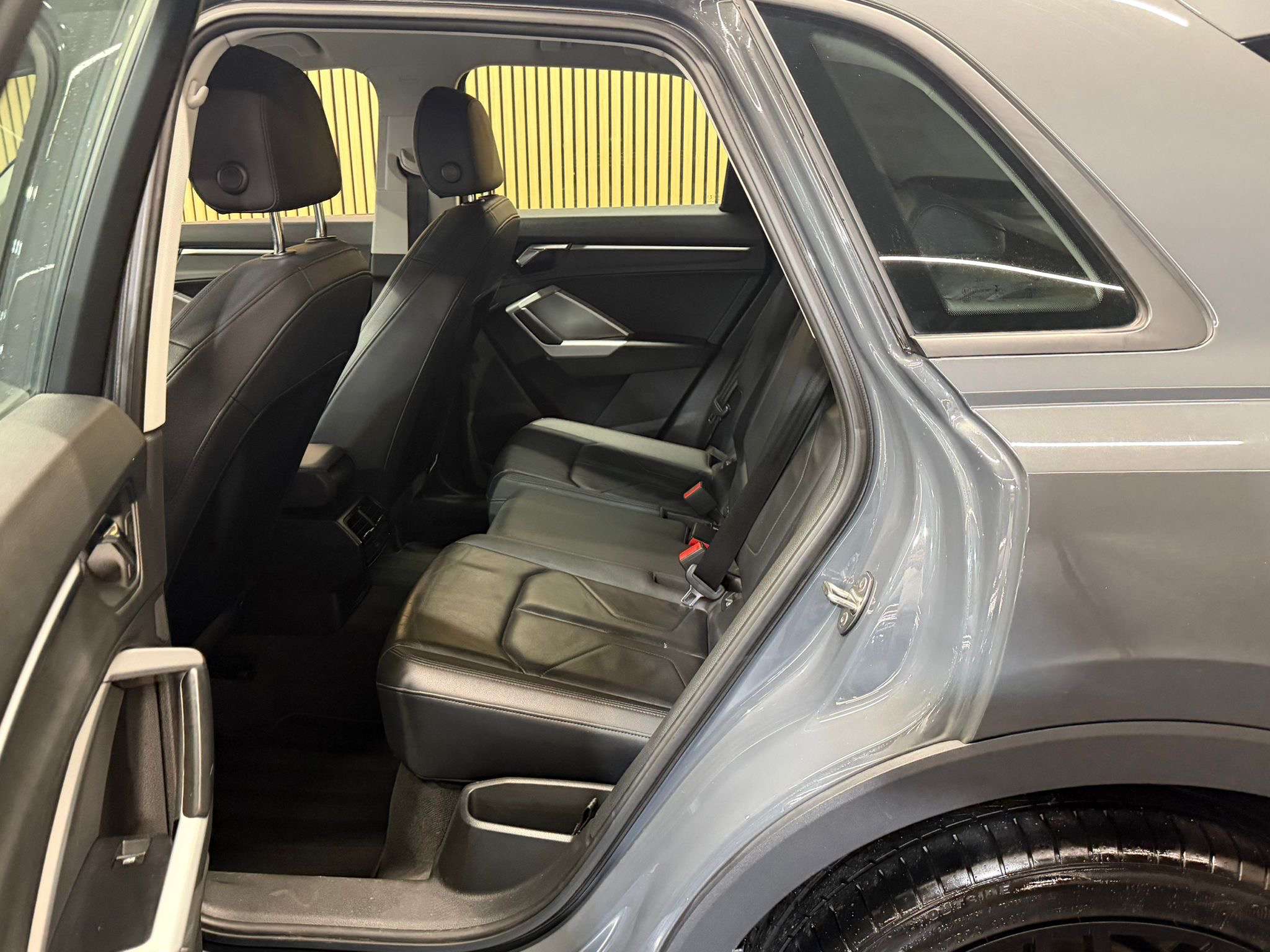 Audi Q3 35 TDi * GARANTIE 12 MOIS LINE * S PORT * AUTO *