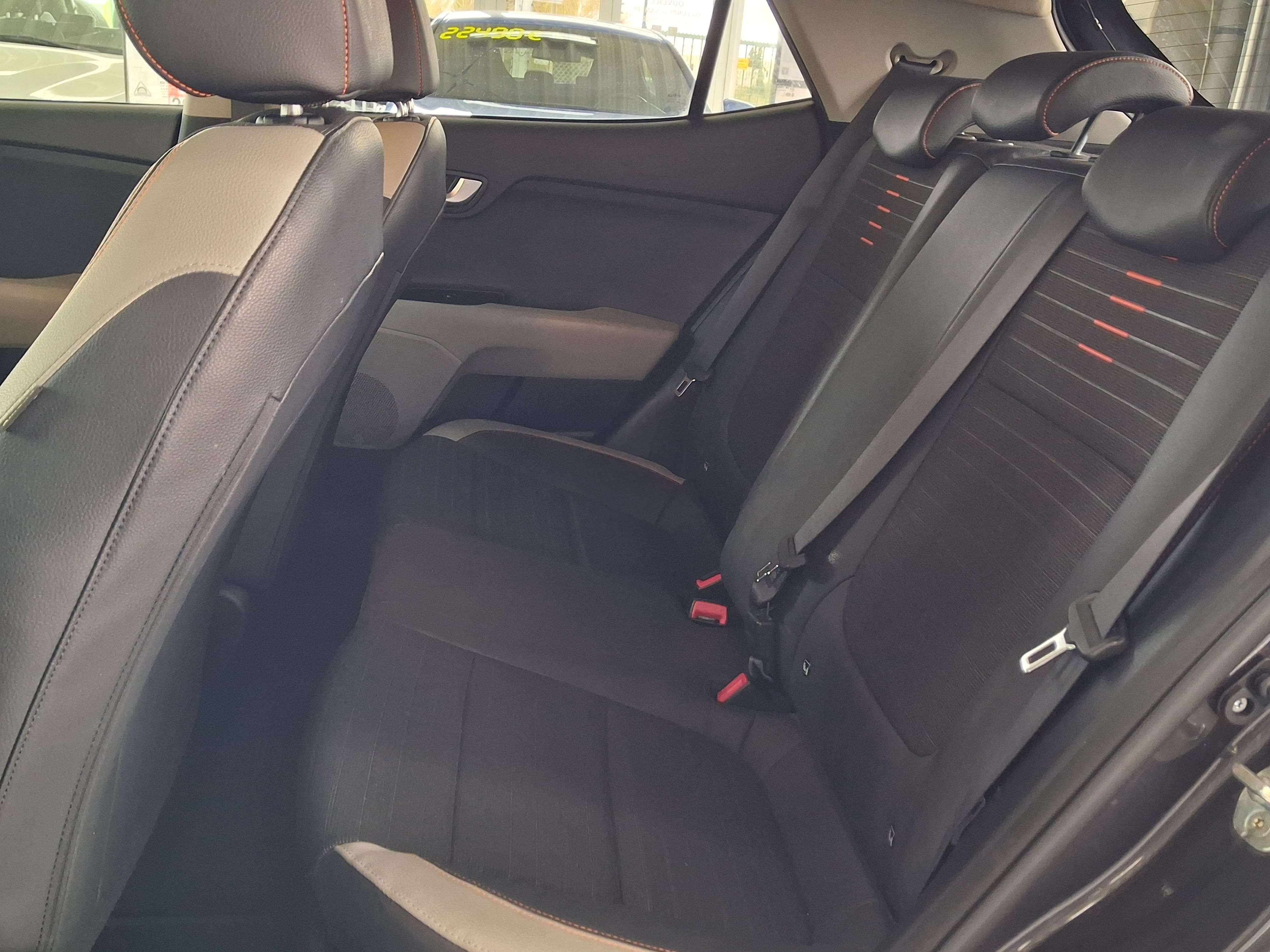 Kia Stonic Stonic 1.0 T Sense ISG / 1 ER PROP / CARNET / GPS