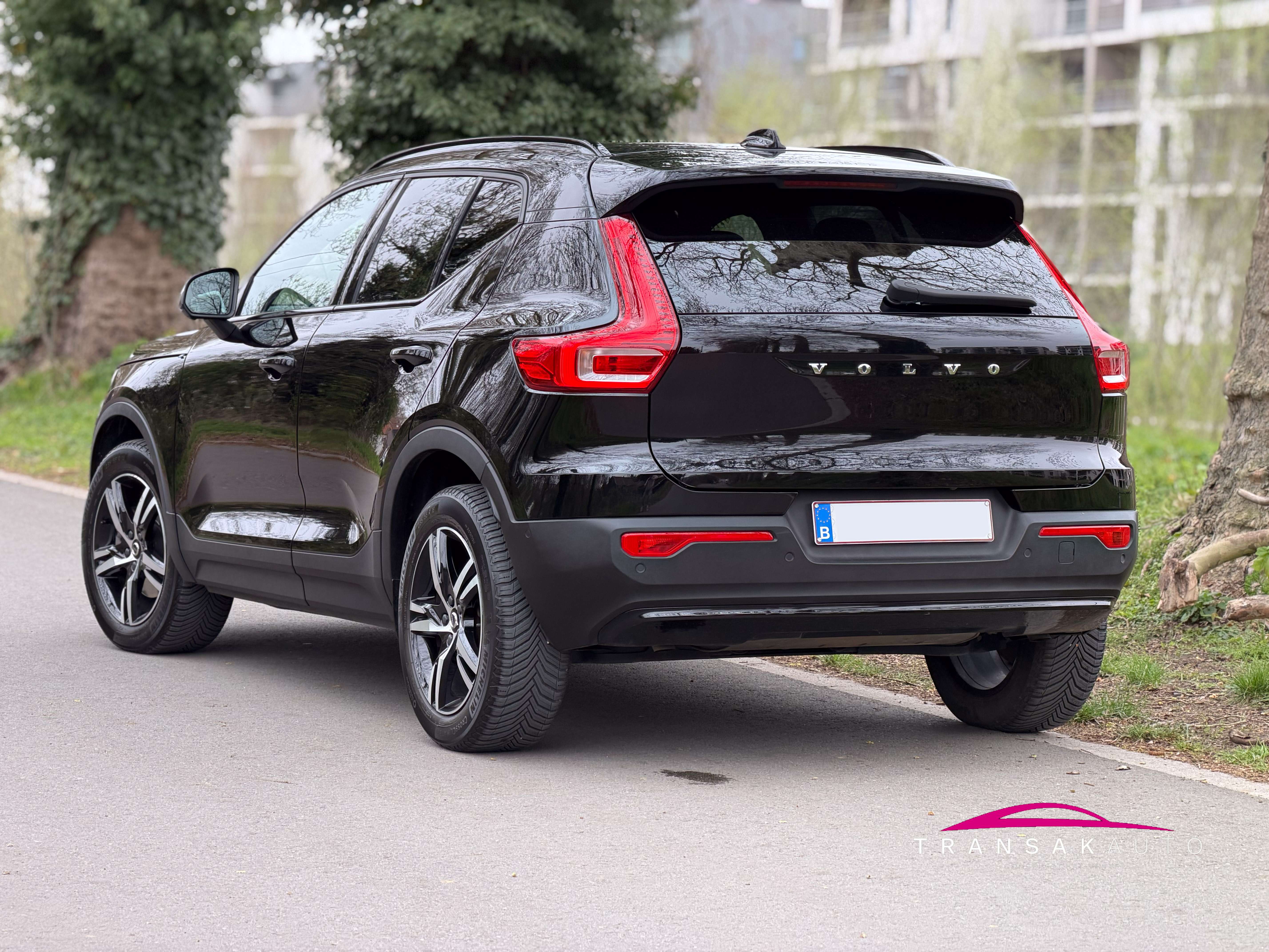 Volvo XC40 Garantie 2 ans VOLVO - 2L B3 MHEV Plus Dark Design DCT +