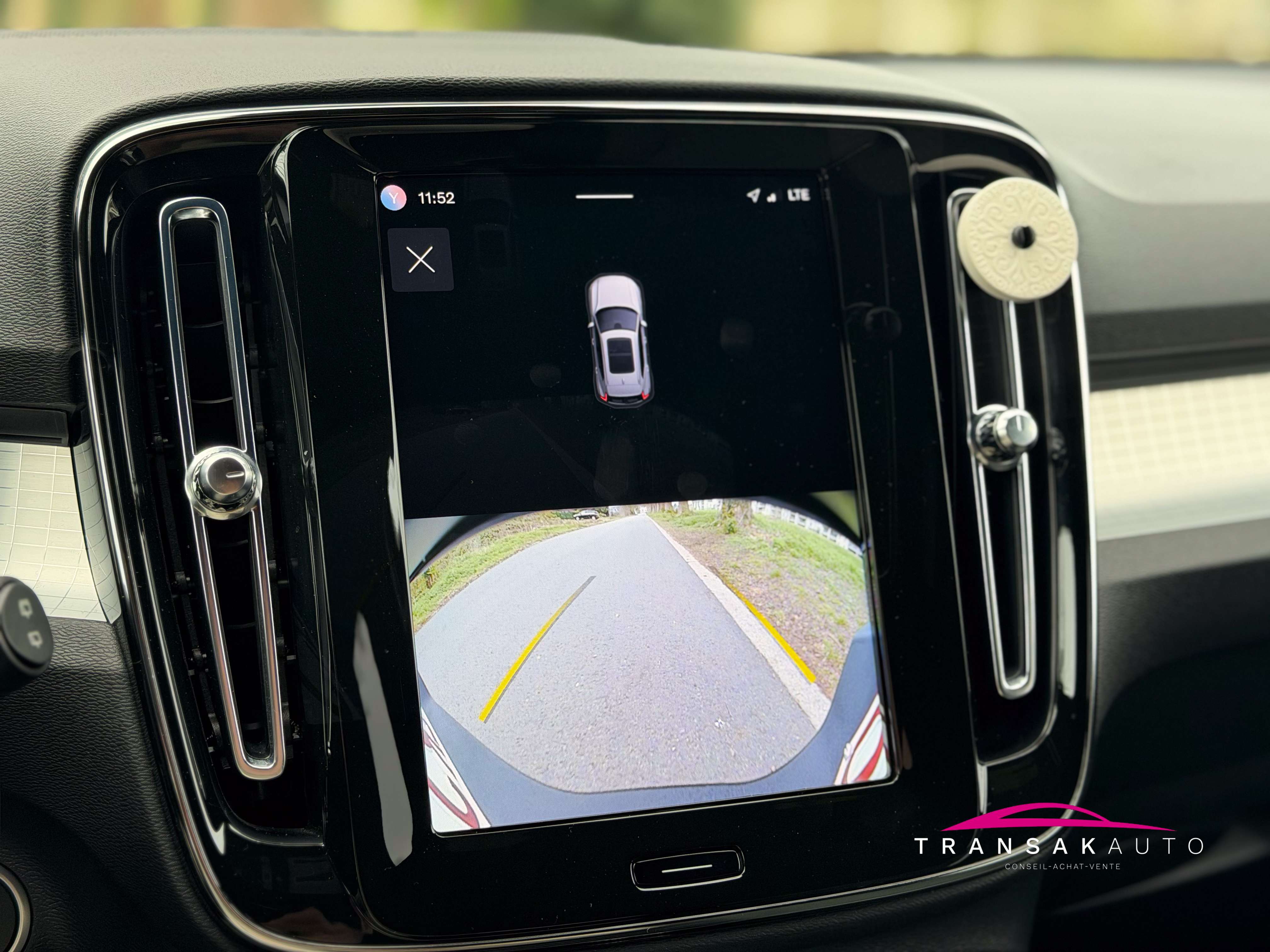 Volvo XC40 Garantie 2 ans VOLVO - 2L B3 MHEV Plus Dark Design DCT +