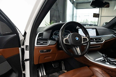 BMW X5 45e Xdrive! M-Performance bodykit! Full options! Laser, HUD, Pano, Acc!