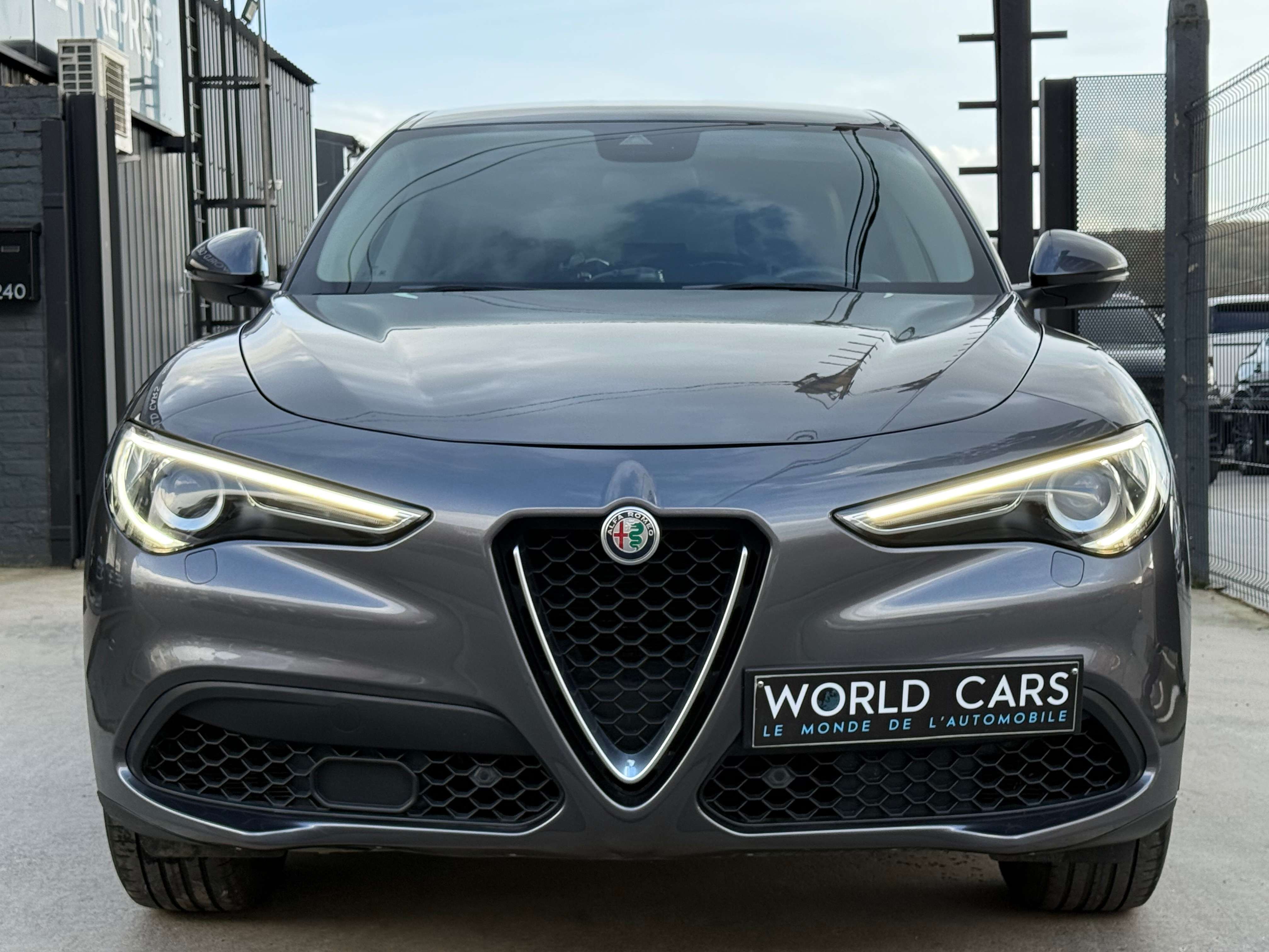 Alfa Romeo Stelvio 2.0 T AWD AUTOMATIQUE NAVIGATION GARANTIE 12MOIS