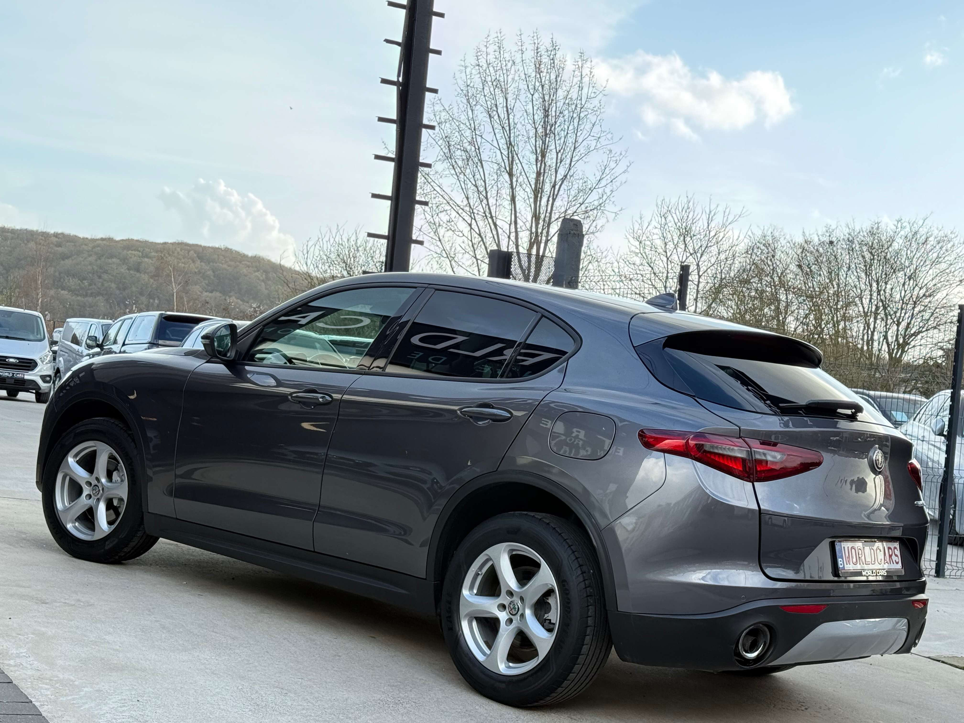 Alfa Romeo Stelvio 2.0 T AWD AUTOMATIQUE NAVIGATION GARANTIE 12MOIS