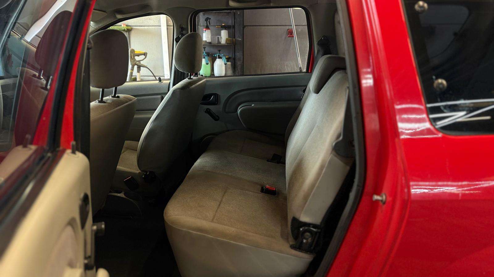 Dacia Logan MCV 1.5 BJ 2010 KM 176dkm 7 PLAATSEN