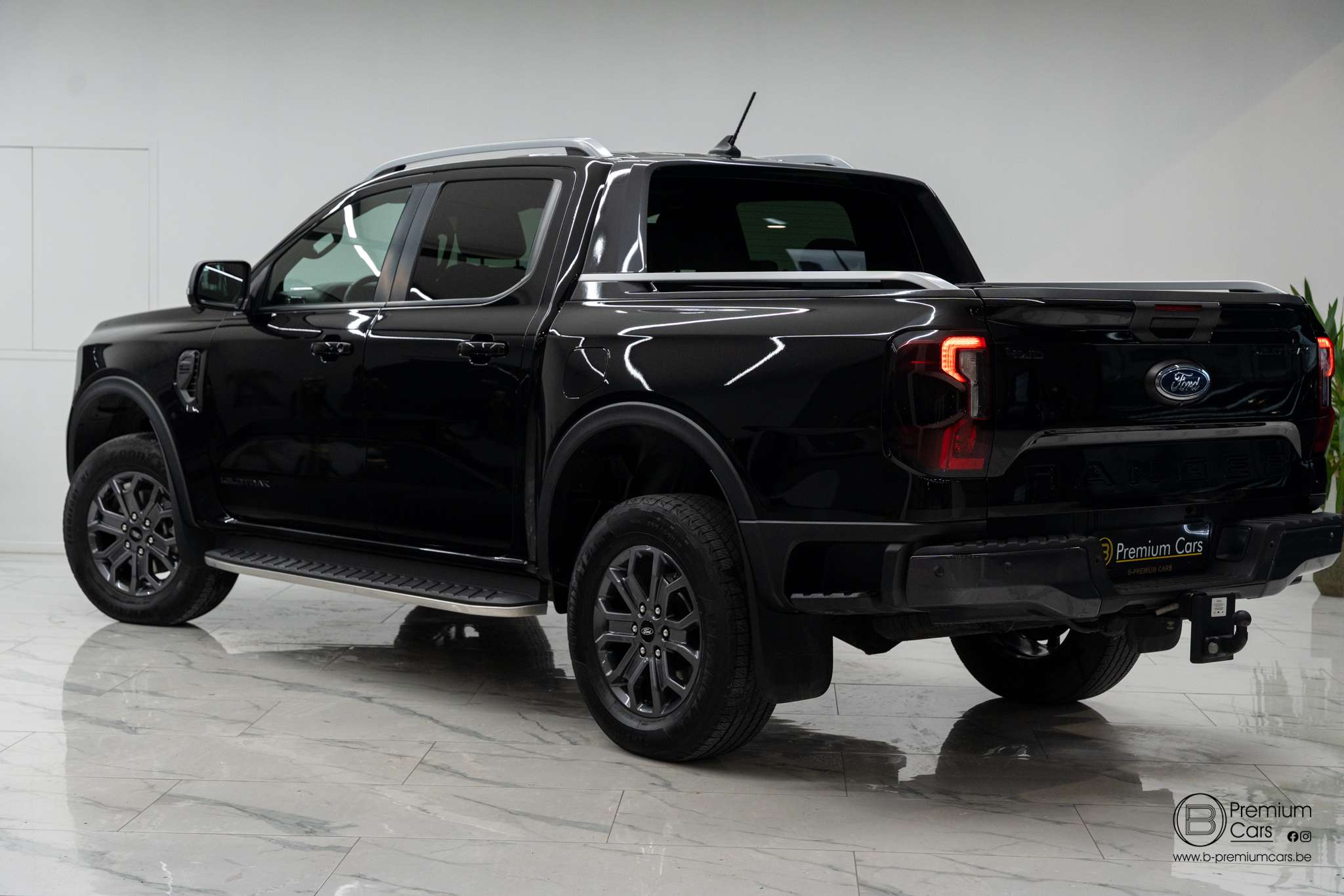 Ford Ranger 2.0 TDCI Wildtrak! Full! BTW! Navi, Camera! ACC!
