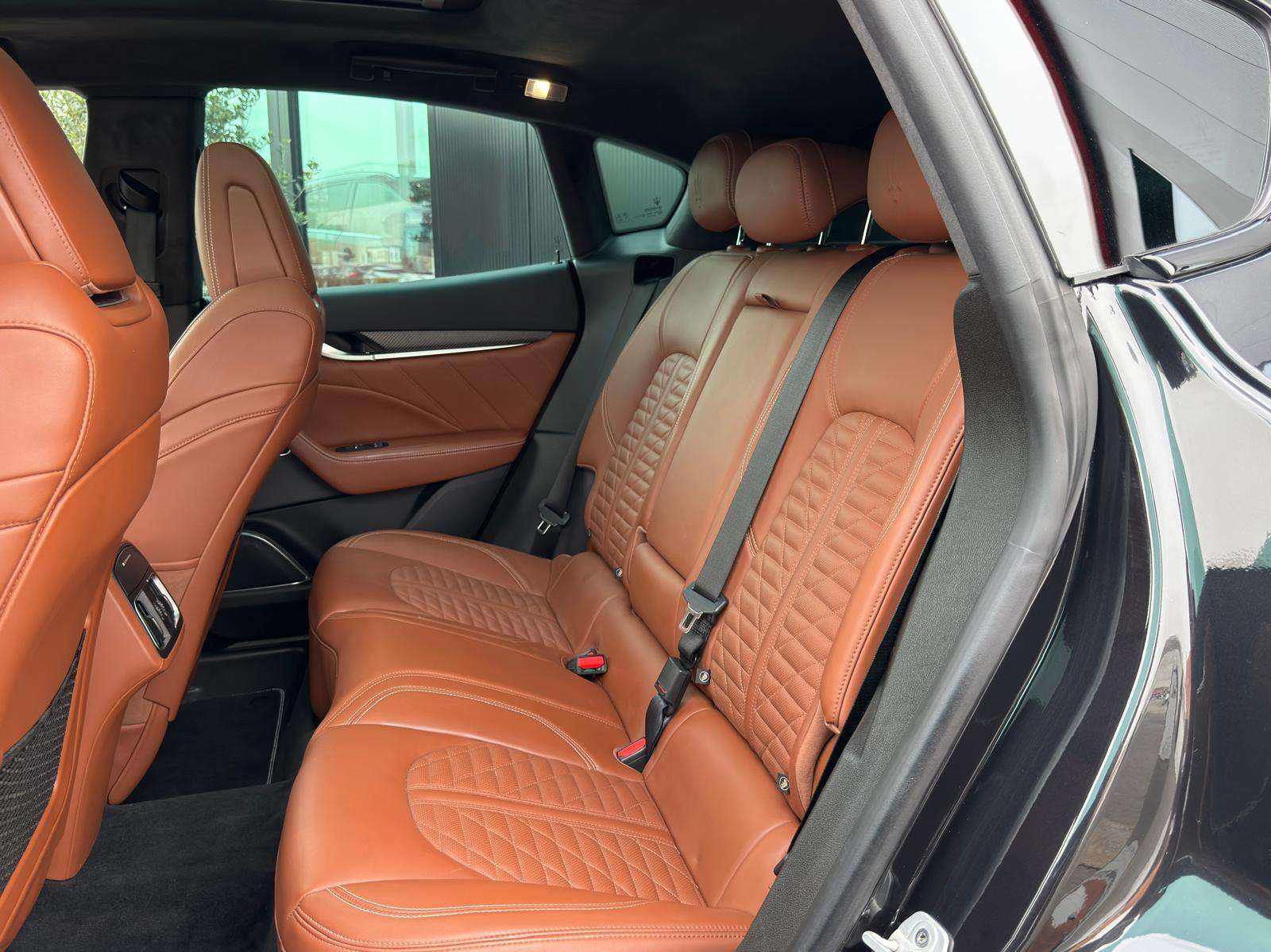 Maserati Levante 3.8 V8 Biturbo Trofeo 580pk Full option 1 owner