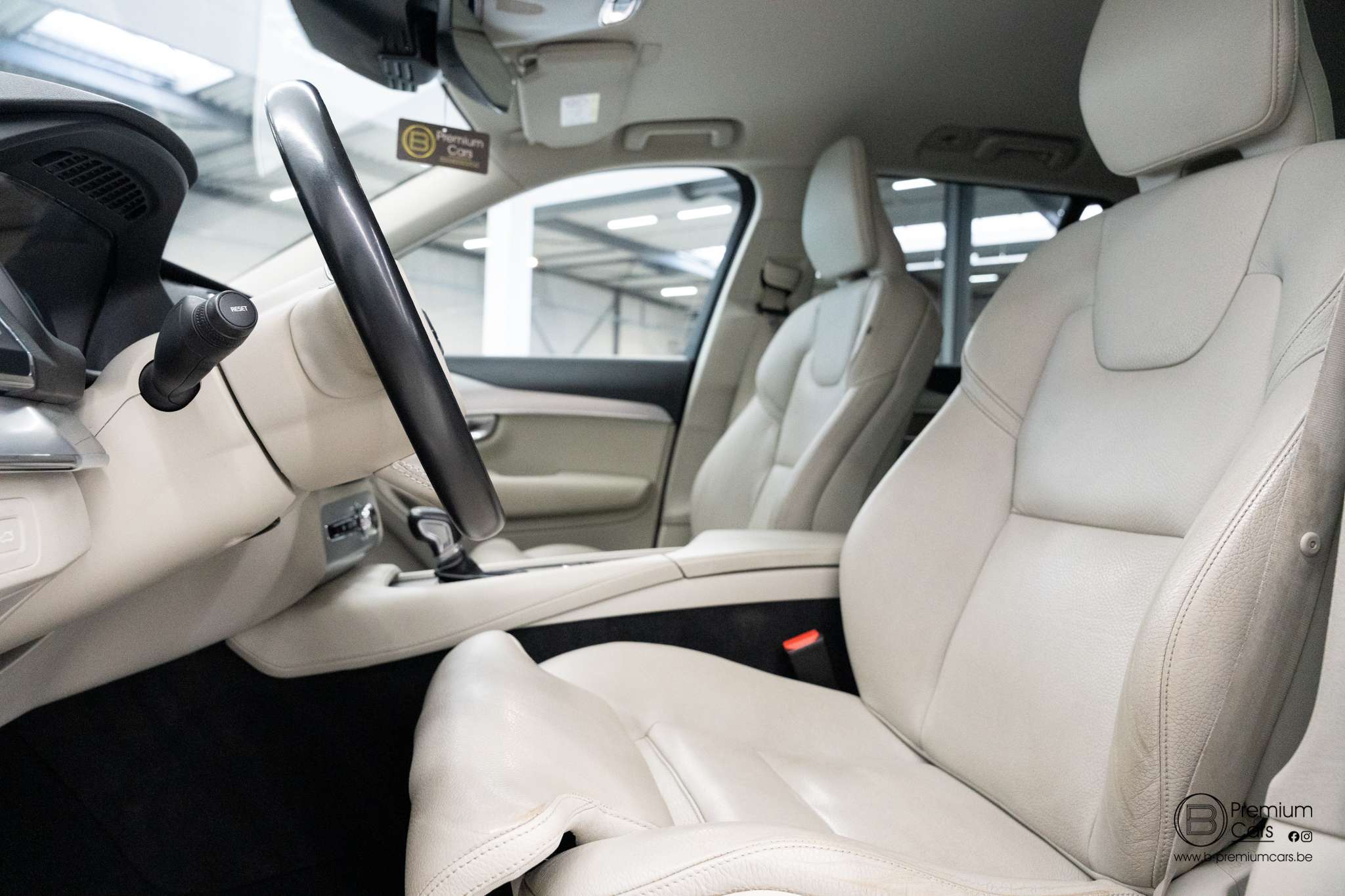 Volvo XC90 T5 awd Momentum! ACC! Lichte vracht / Utilitaire!