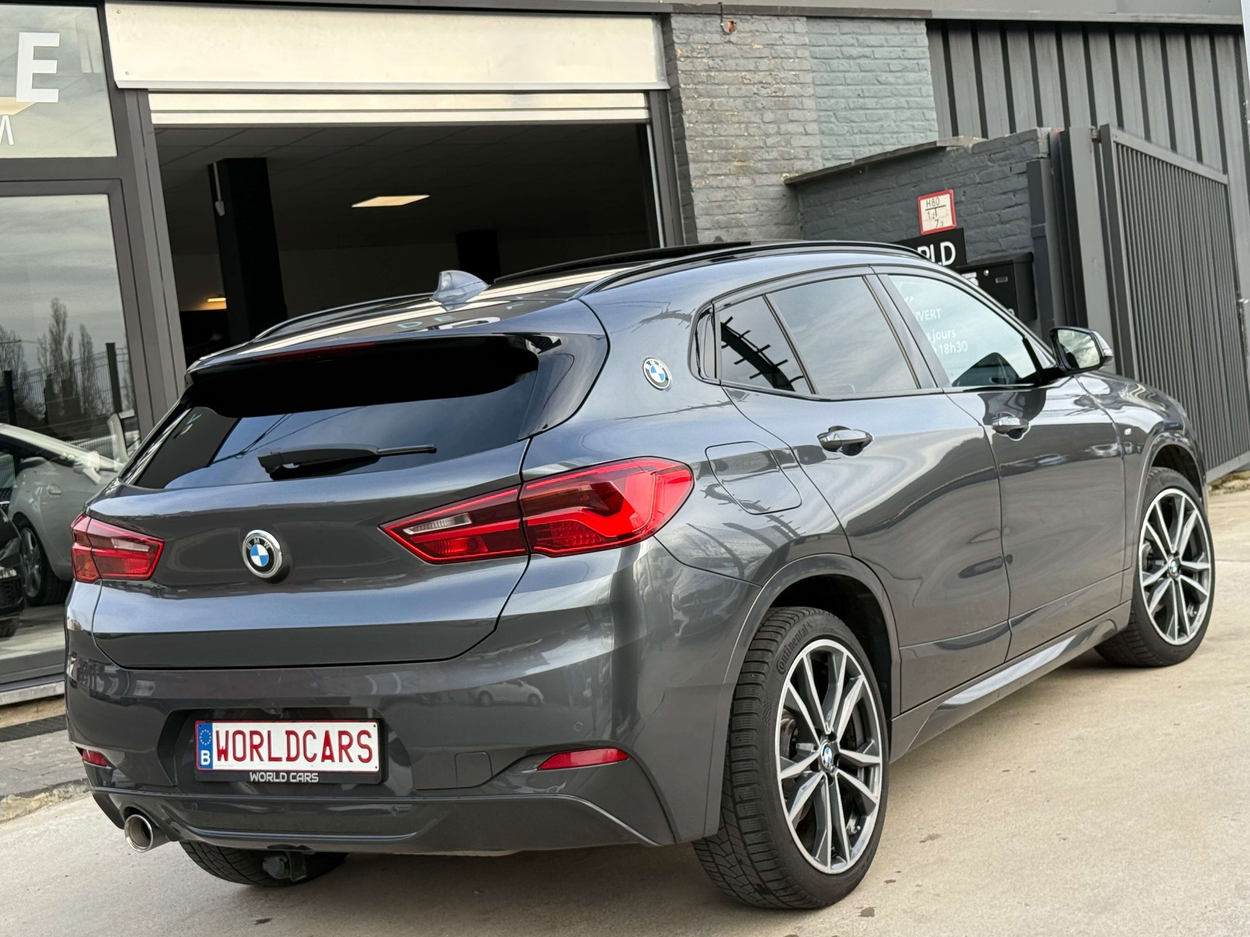 BMW X2 1.5iA sDrive18 PACK M TOIT PANO NAVI CAMERA FULL