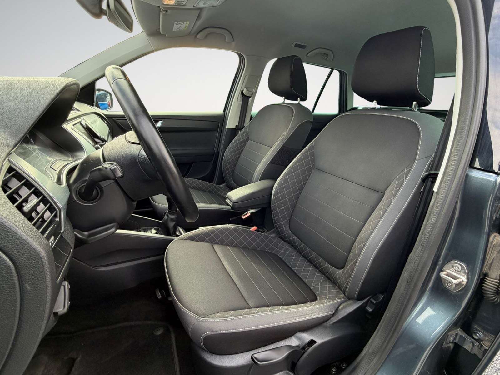 Skoda Fabia Fabia SW 1.0i / NavI / Clim / Radar / Garantie 12M