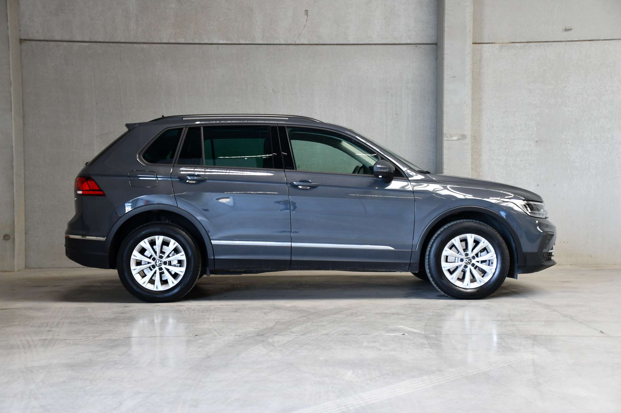 Volkswagen Tiguan Plug in - Carplay - ACC - DAB - Camera