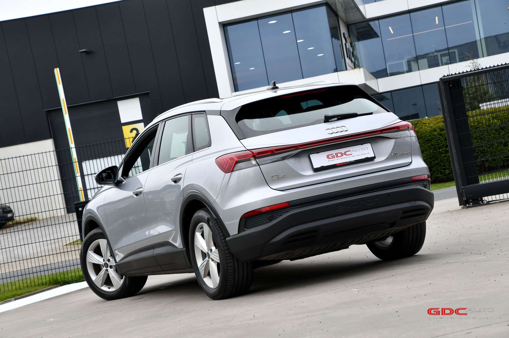 Audi Q4 e-tron Q4 e-Tron 45 I Adaptive cruise I Leder