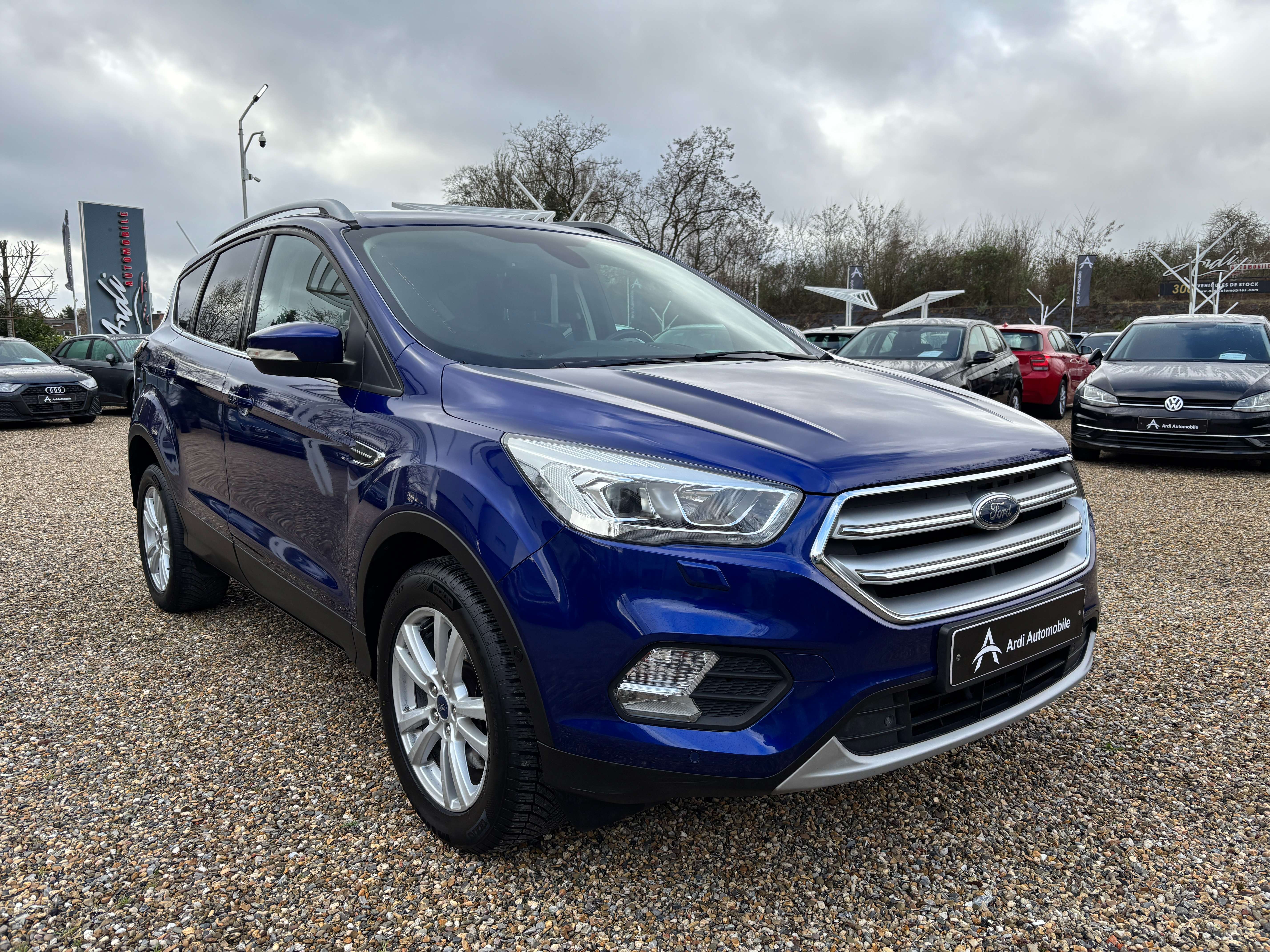 Ford Kuga 1.5 TDCi *SIEGE+VOLANT CHAUFFANT*CARPLAY*GARANTIE*