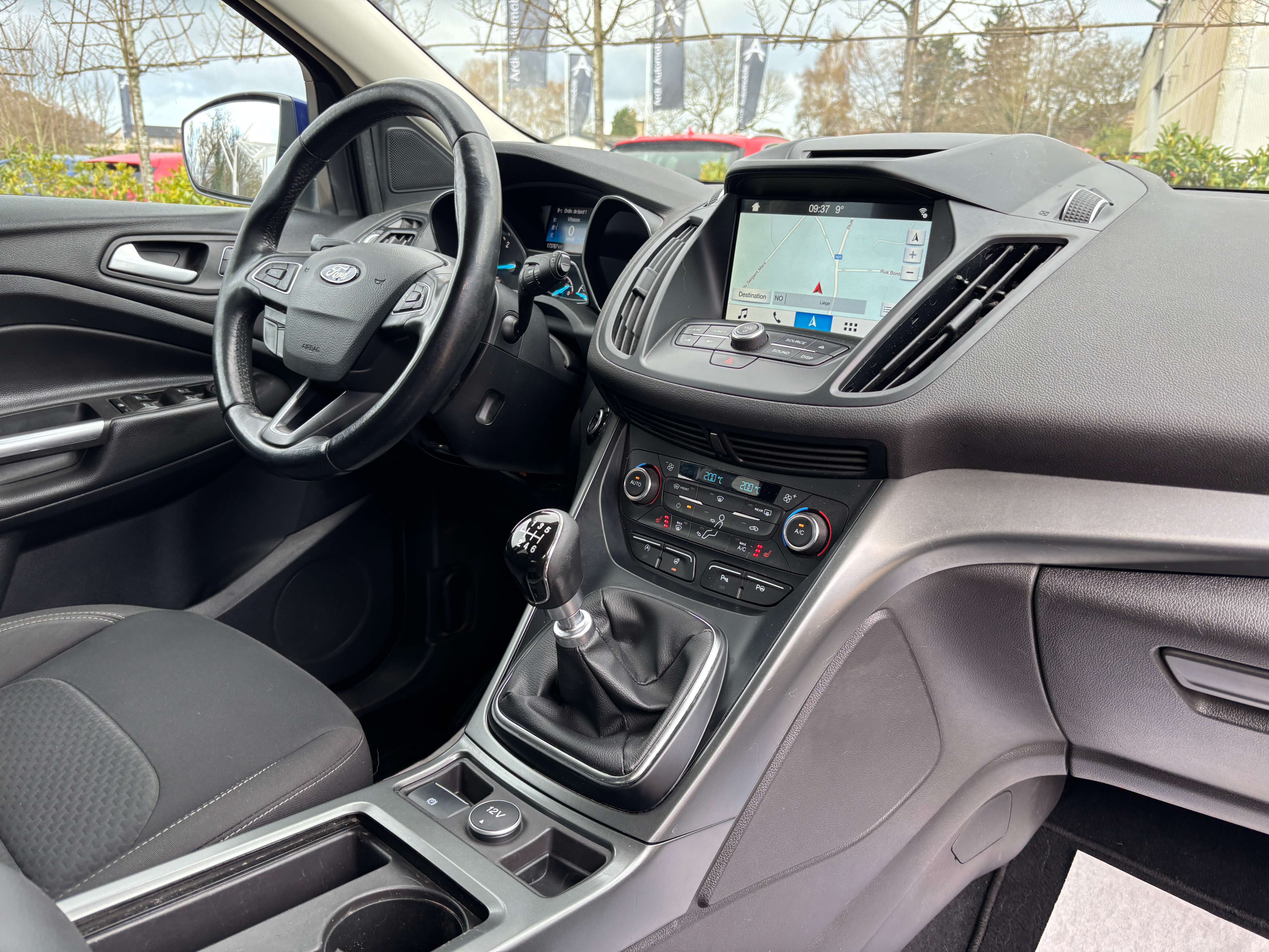Ford Kuga 1.5 TDCi *SIEGE+VOLANT CHAUFFANT*CARPLAY*GARANTIE*