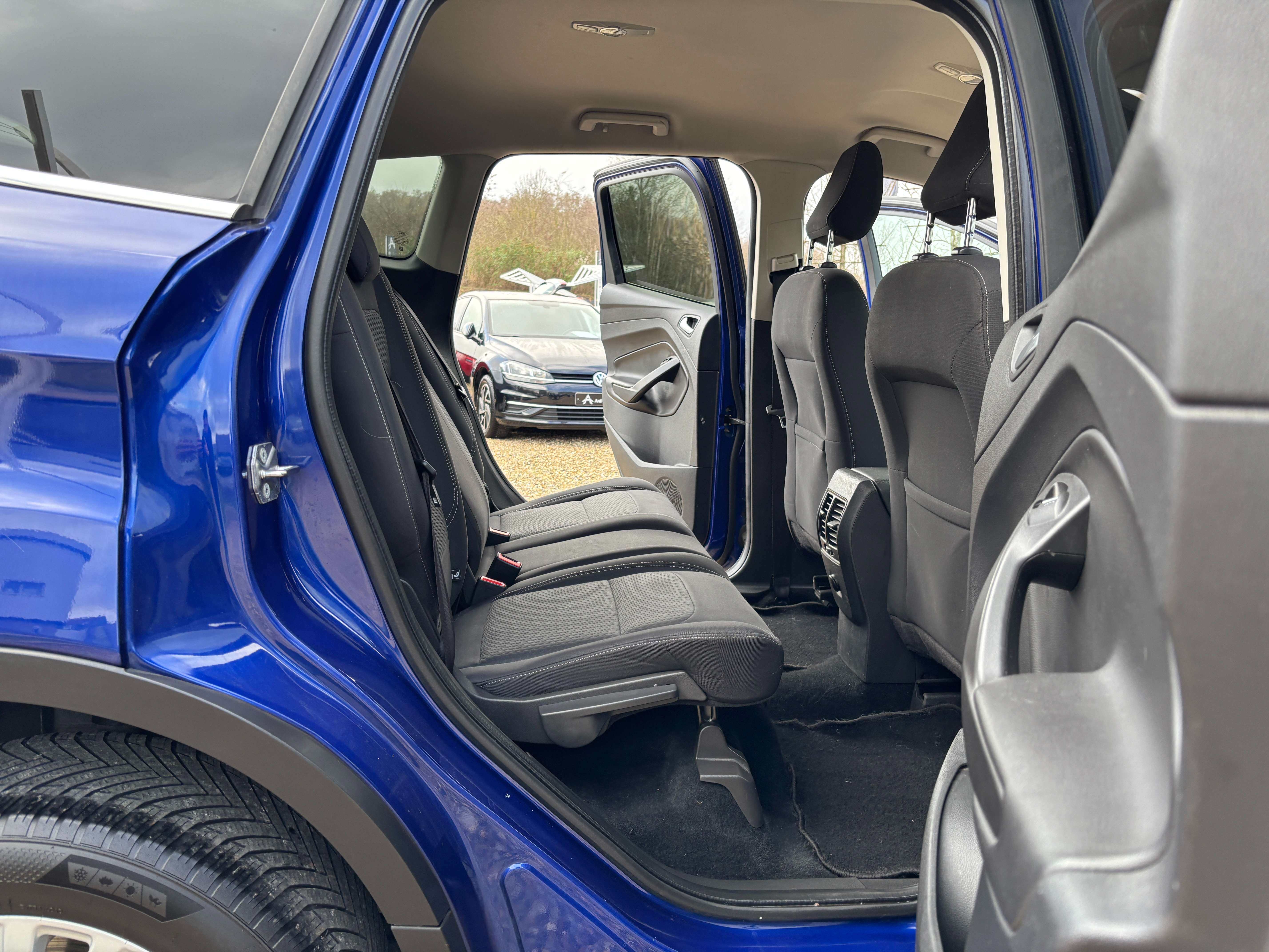 Ford Kuga 1.5 TDCi *SIEGE+VOLANT CHAUFFANT*CARPLAY*GARANTIE*