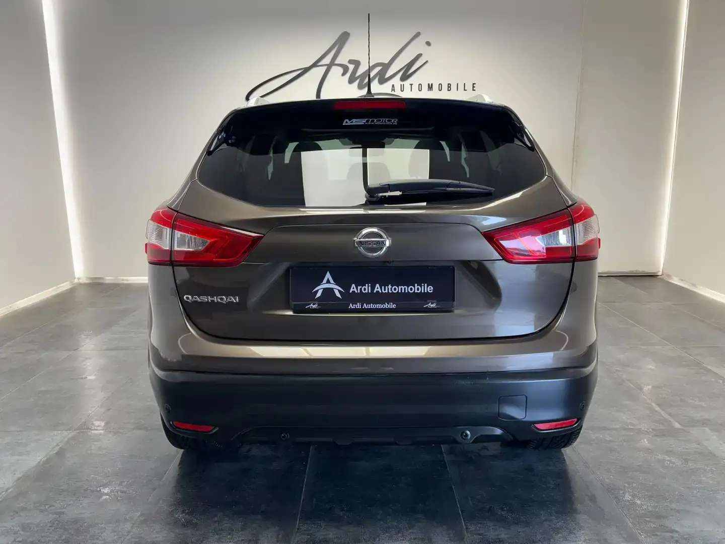 Nissan Qashqai 1.6 dCi 4WD *TOIT PANO*XENON*1ER PROPRIO*GARANTIE*
