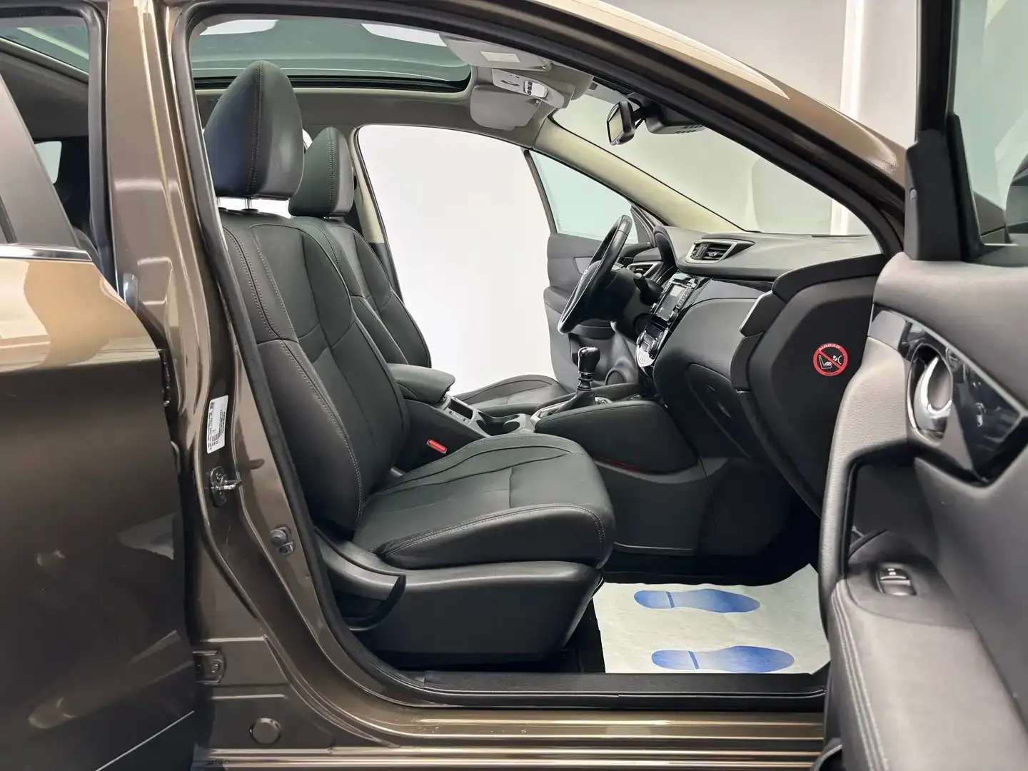 Nissan Qashqai 1.6 dCi 4WD *TOIT PANO*XENON*1ER PROPRIO*GARANTIE*
