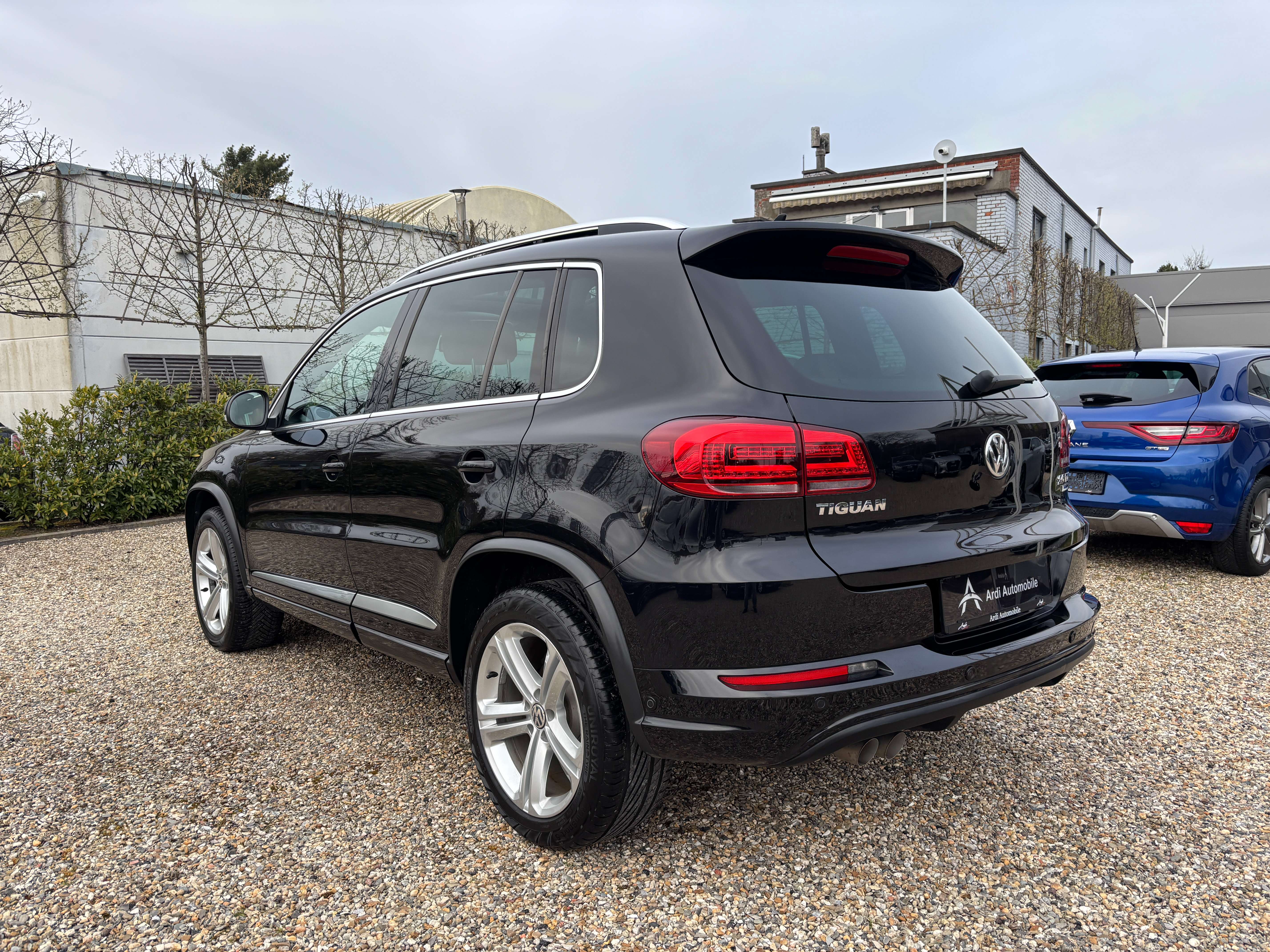 Volkswagen Tiguan 2.0 TDi R Line *TOIT OUV*CAMERA*1ER PROP*GARANTIE*