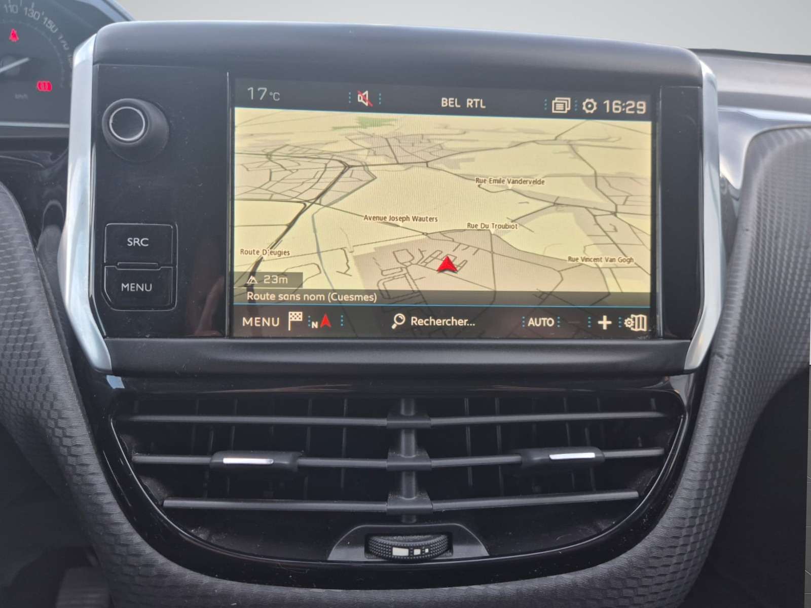Peugeot 2008 1.5 BlueHDi Allure / Carplay / GPS / USB /Garantie
