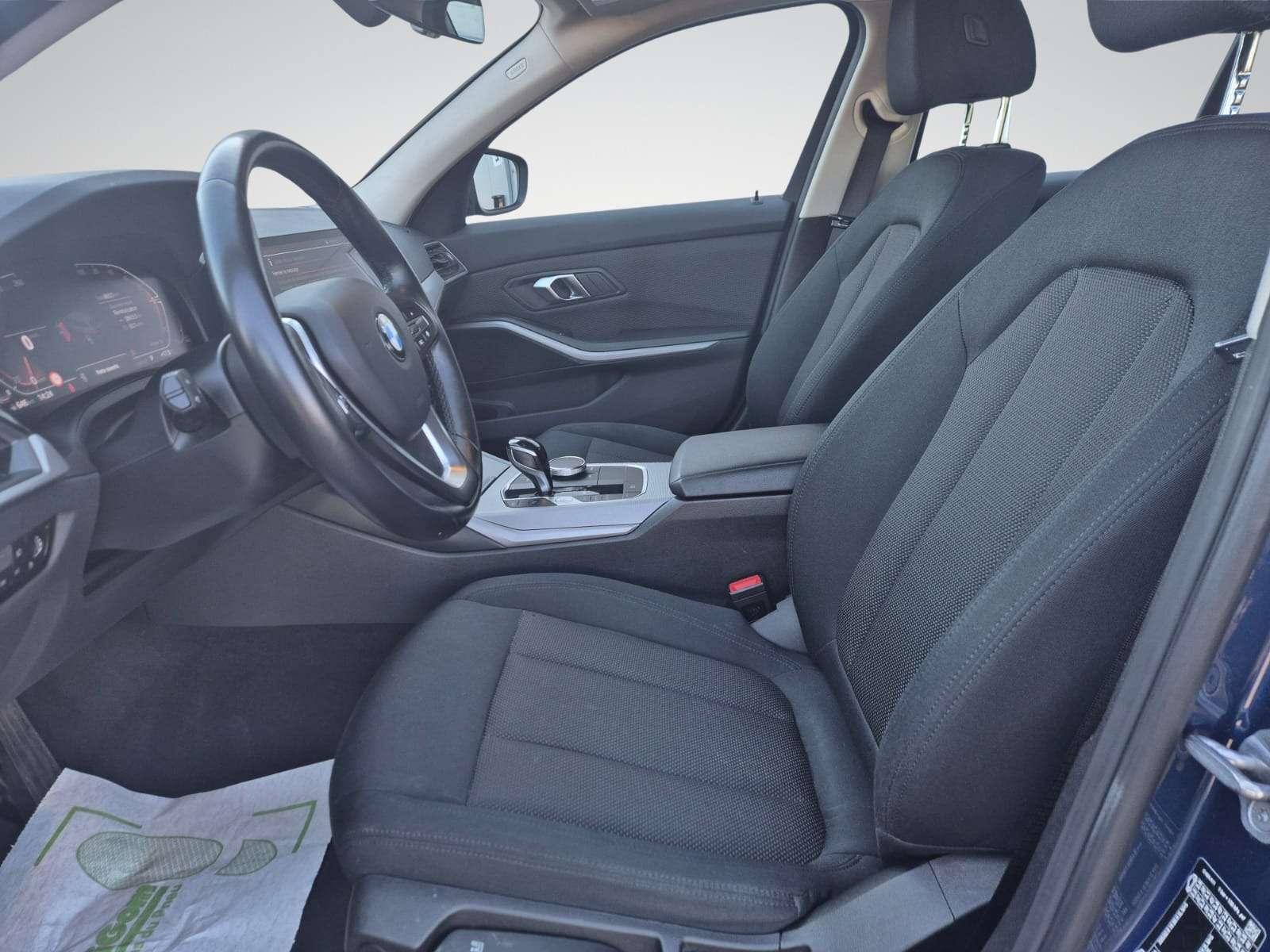 BMW 318 dA Touring MHEV / Full Carnet / Carplay / Garantie