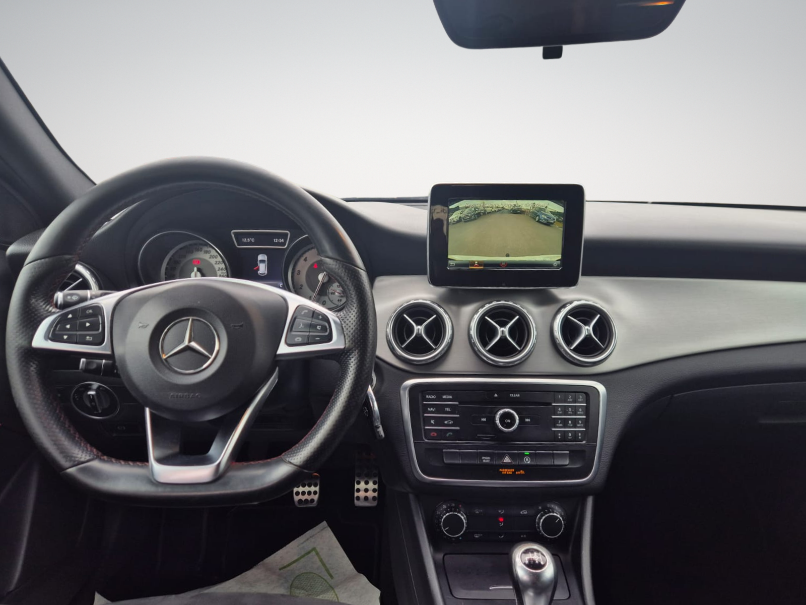Mercedes-Benz GLA 180 1.6 Turbo / GPS / USB / Full Led / Garantie 12M