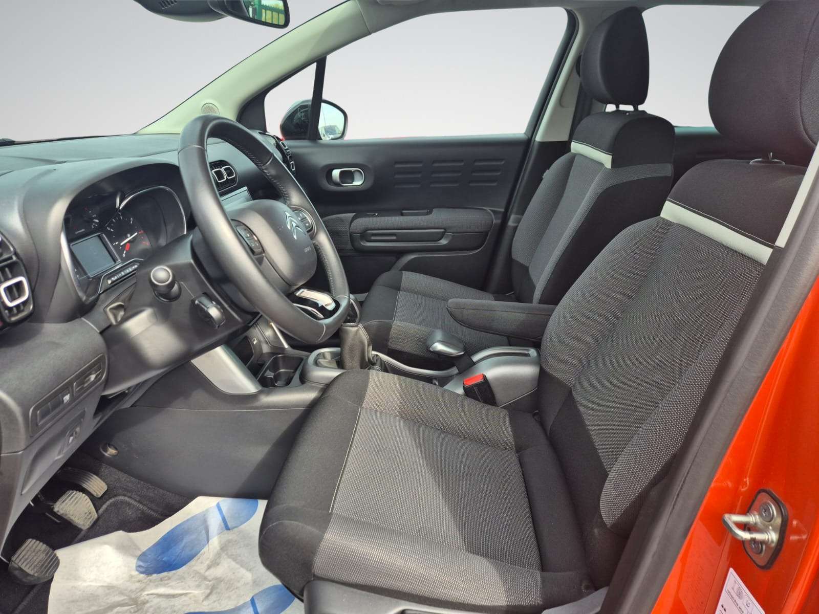 Citroen C3 Aircross 1.2 Shine / Carplay / GPS / USB / Garantie 12 Mois