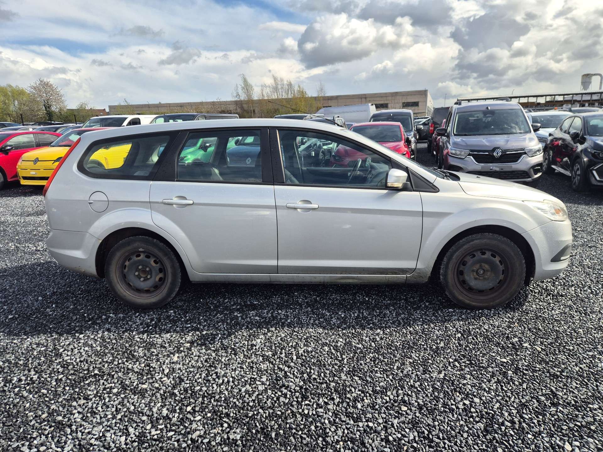 Ford Focus 1.6 TDCi Ambiente DPF / Clim / Marchand ou Export