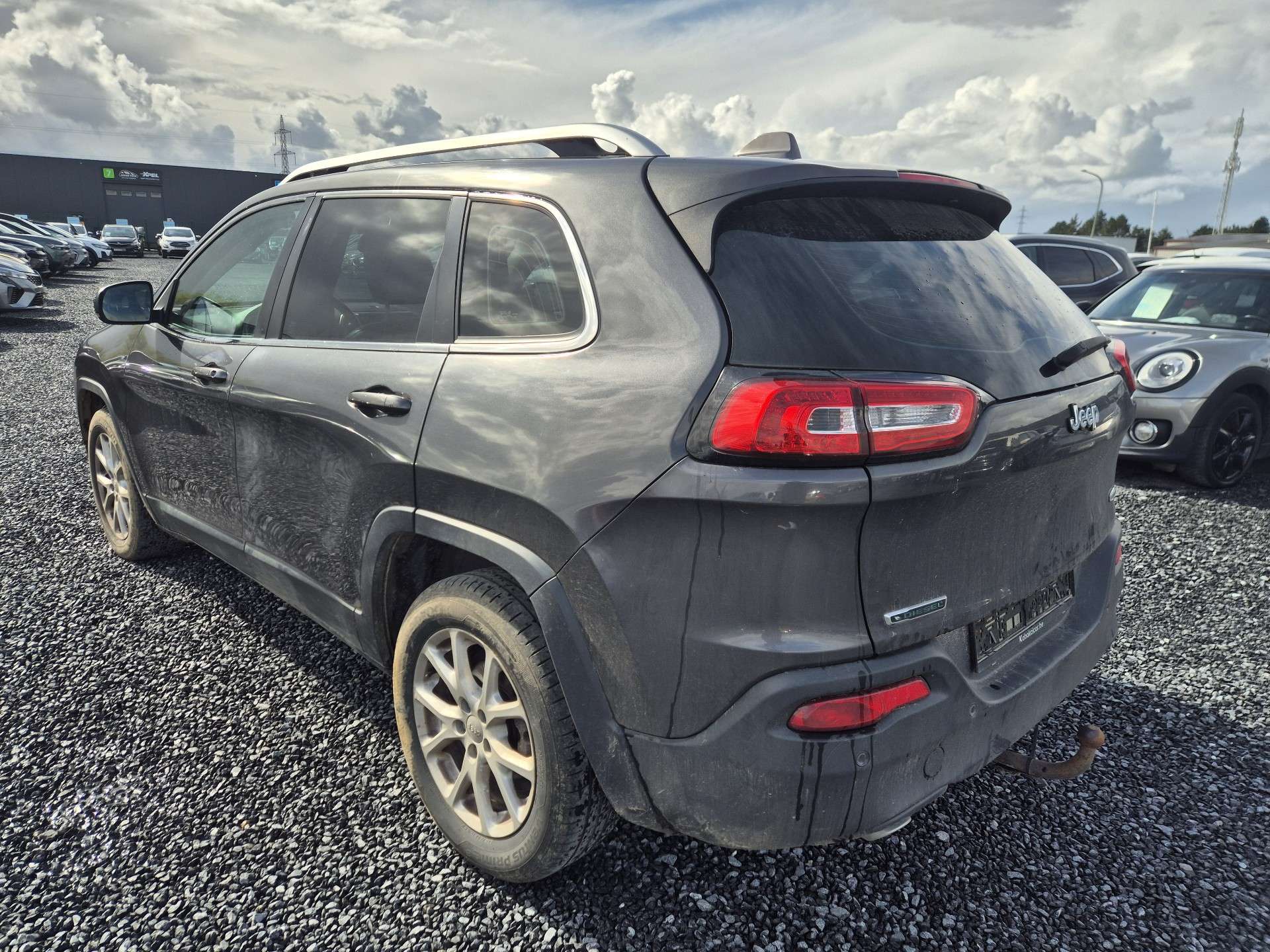 Jeep Cherokee 2.0 MJD 2WD Longitude / Marchand ou Export