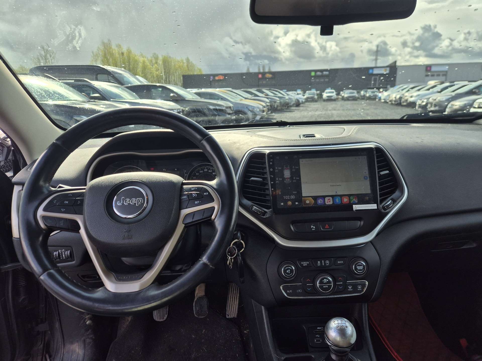 Jeep Cherokee 2.0 MJD 2WD Longitude / Marchand ou Export