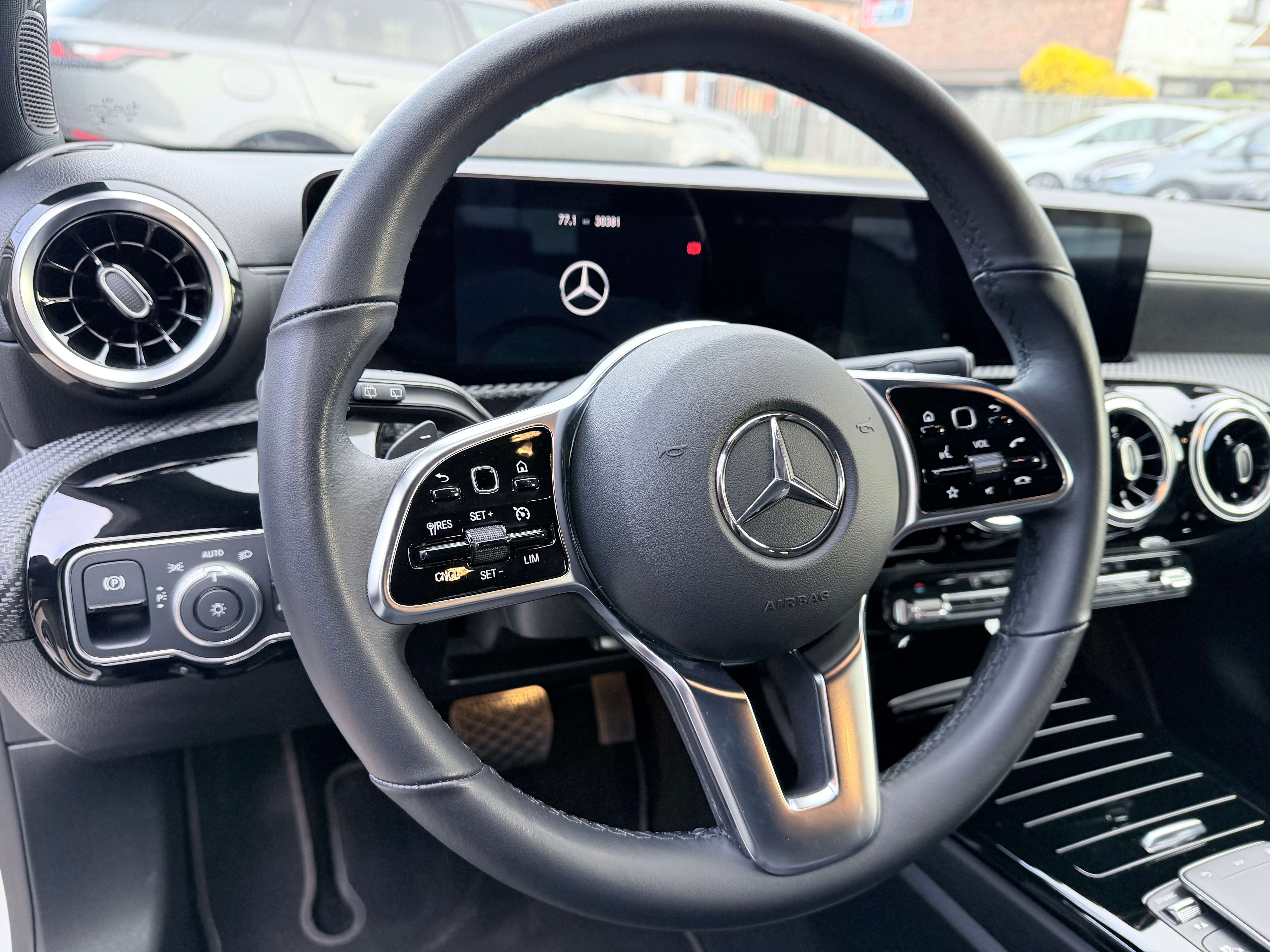 Mercedes-Benz A 180 d FULL-LED/ZETELVERW./CAM/HALF-LEDER NETTO/ €19.826