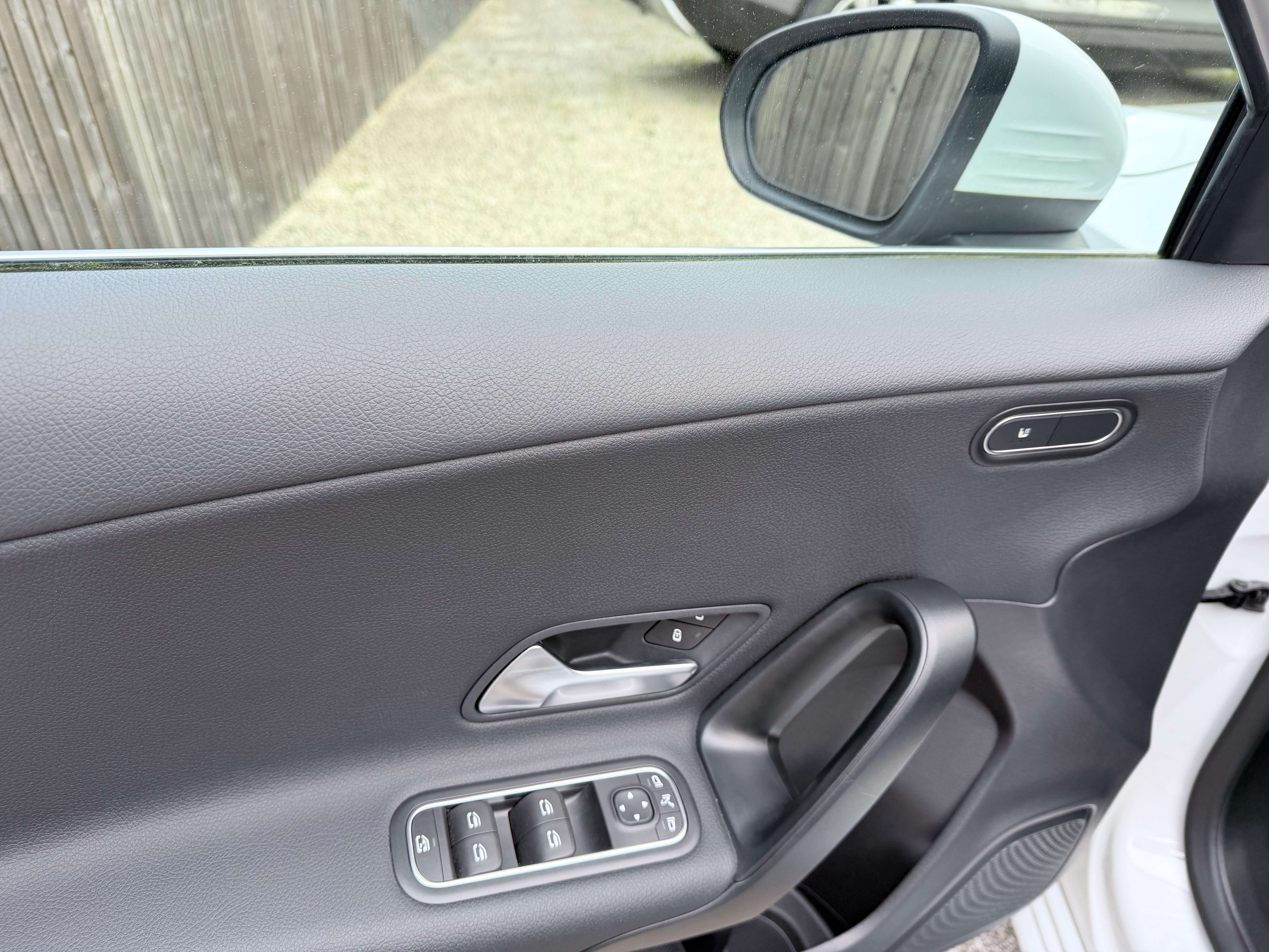 Mercedes-Benz A 180 d FULL-LED/ZETELVERW./CAM/HALF-LEDER NETTO/ €19.826