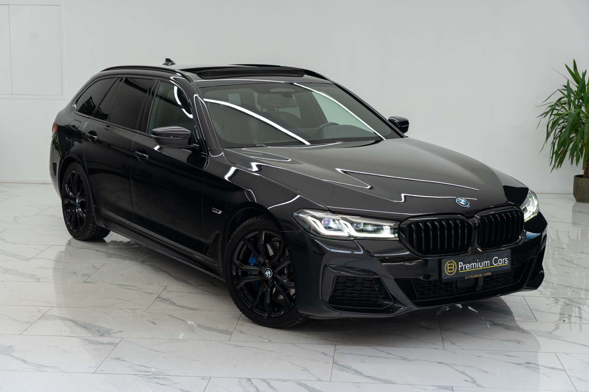 BMW 530 e touring M-pack! Full, Pano, ACC, Memory! Sfeer!