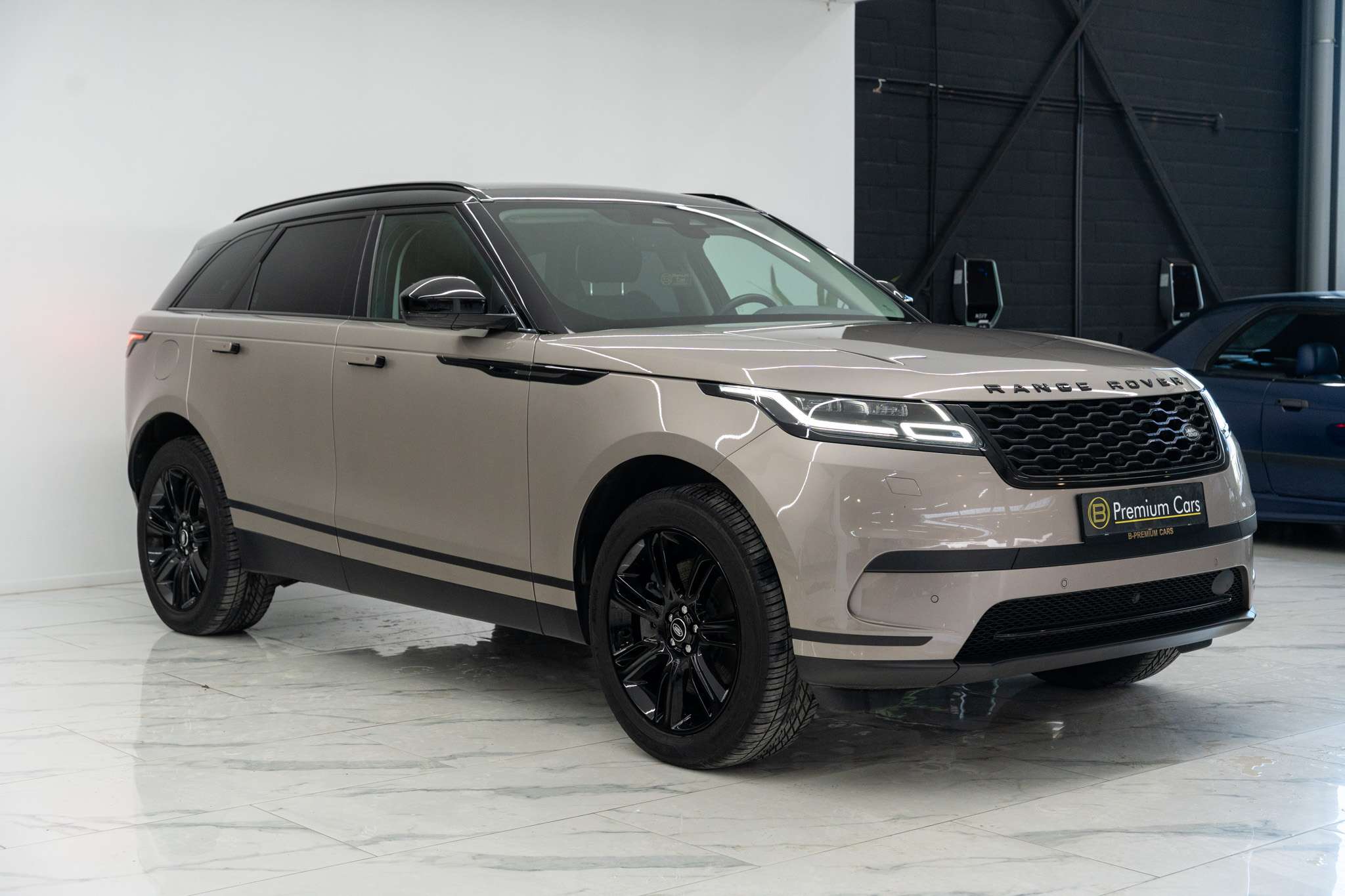 Land Rover Range Rover Velar S AWD P400e! Black pack! ACC! Pano! Memory! Full!