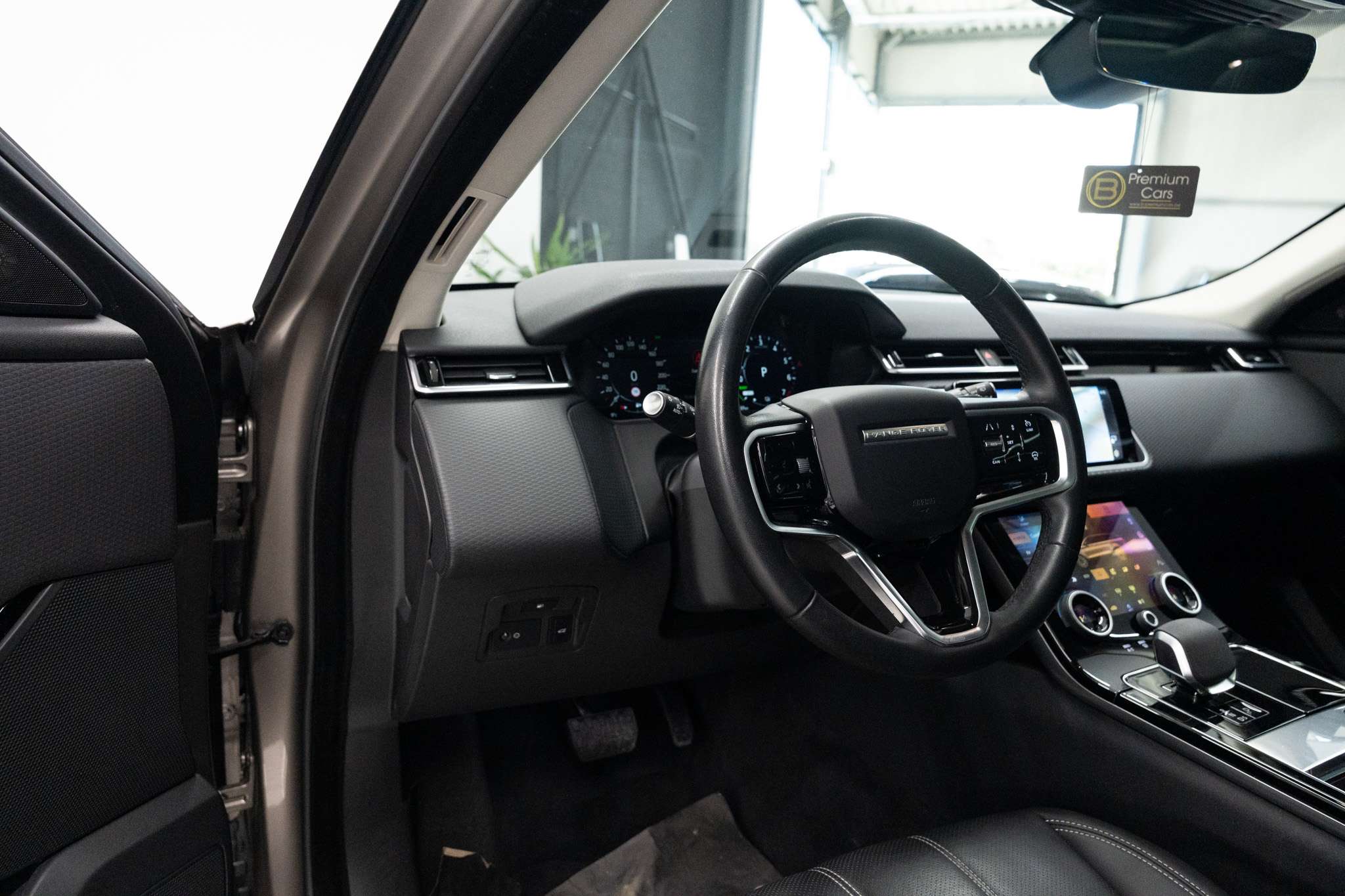 Land Rover Range Rover Velar S AWD P400e! Black pack! ACC! Pano! Memory! Full!