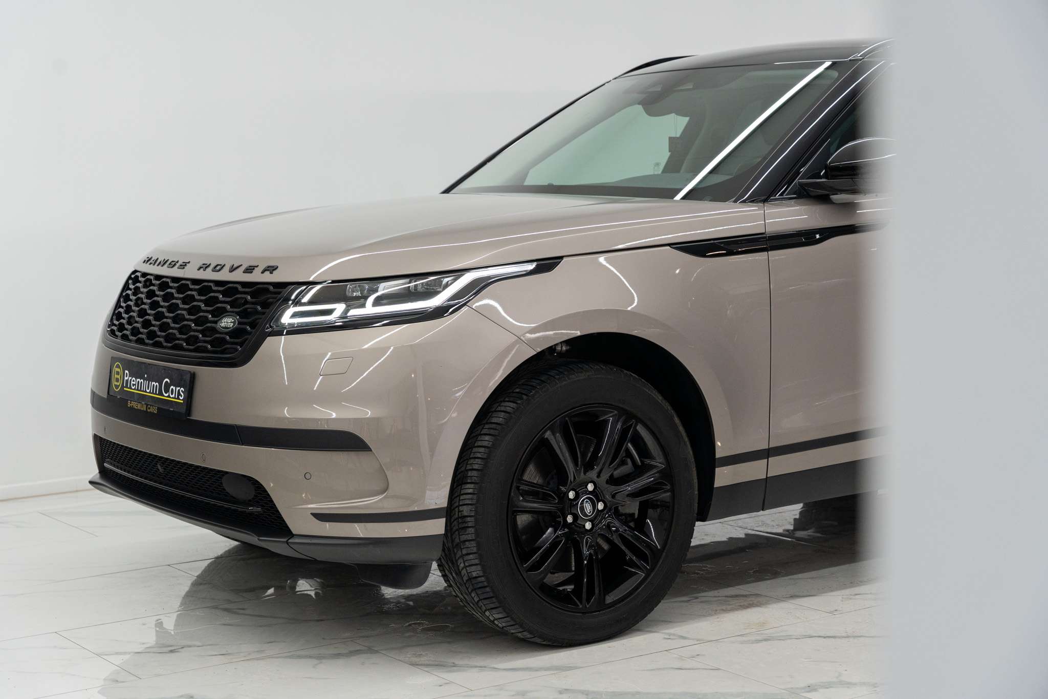Land Rover Range Rover Velar S AWD P400e! Black pack! ACC! Pano! Memory! Full!