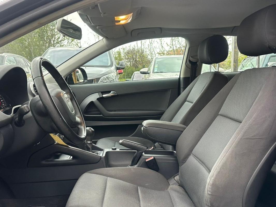Audi A3 1.6 TDI 90 DPF Attraction thumbnail