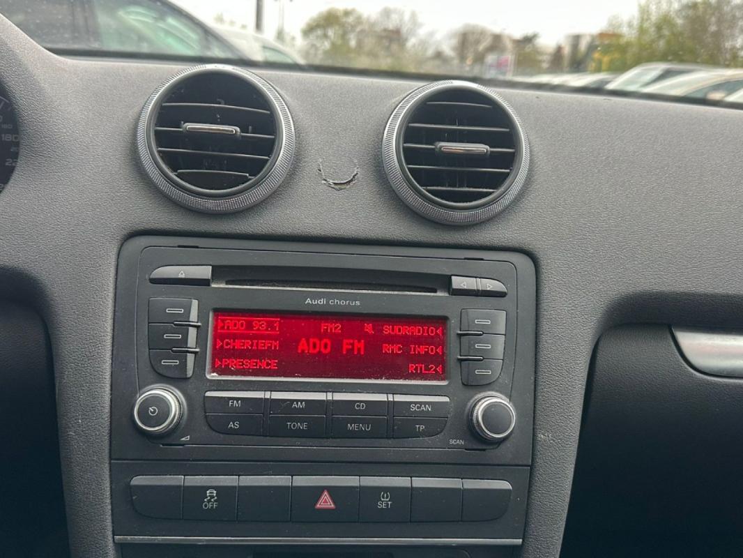 Audi A3 1.6 TDI 90 DPF Attraction thumbnail