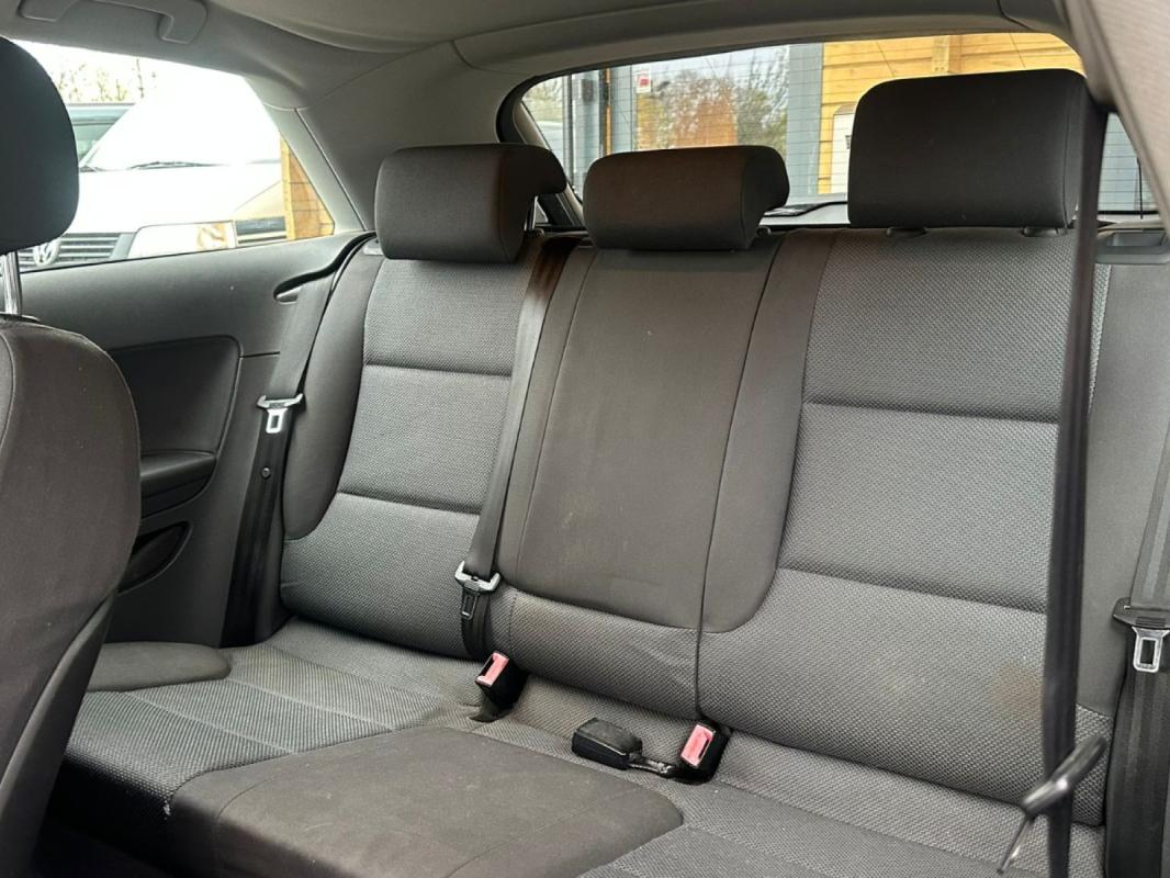 Audi A3 1.6 TDI 90 DPF Attraction thumbnail