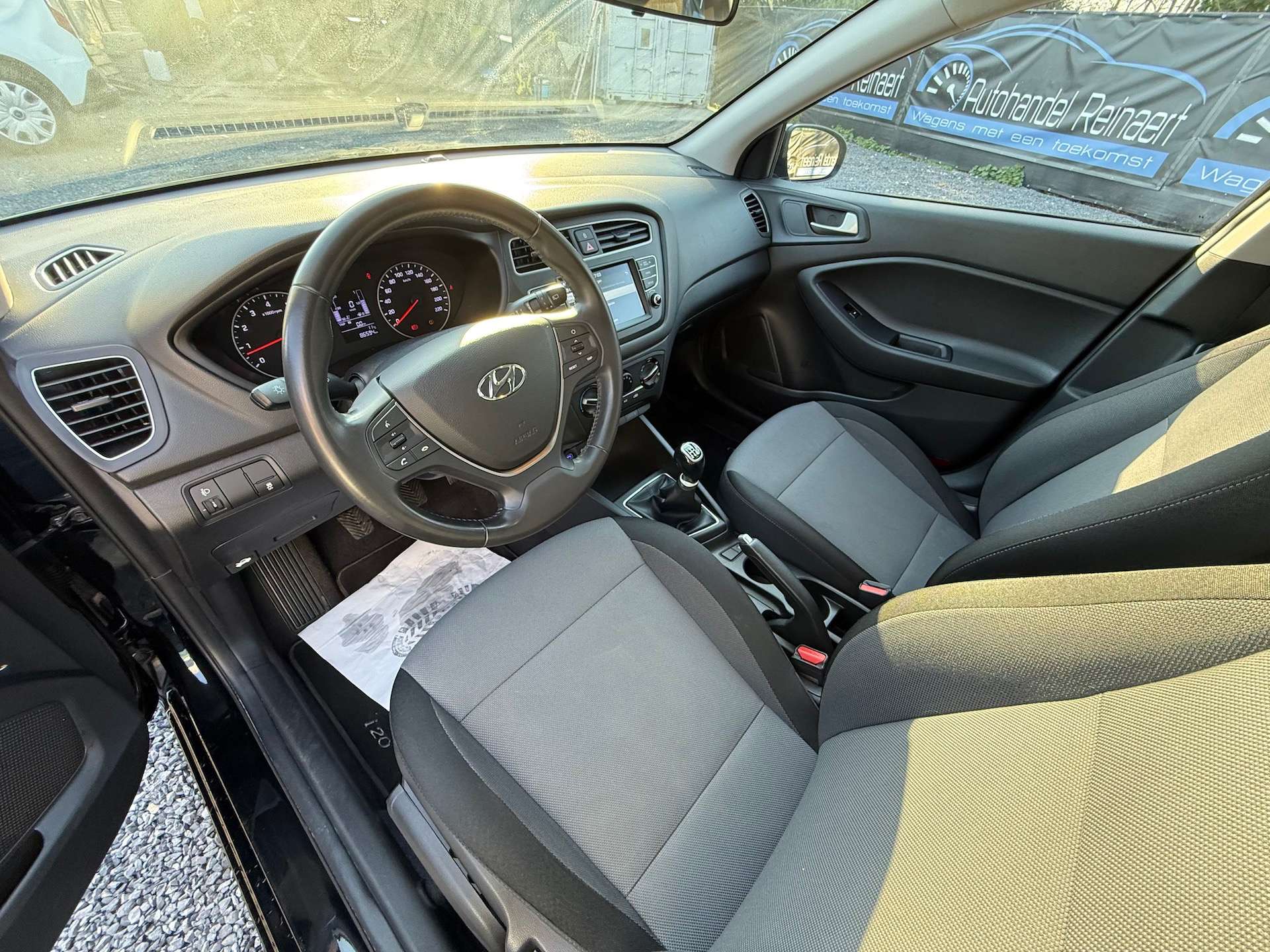 Hyundai i20 i20 1.2i Air GO! Parkeercamera, Airco + Garantie thumbnail