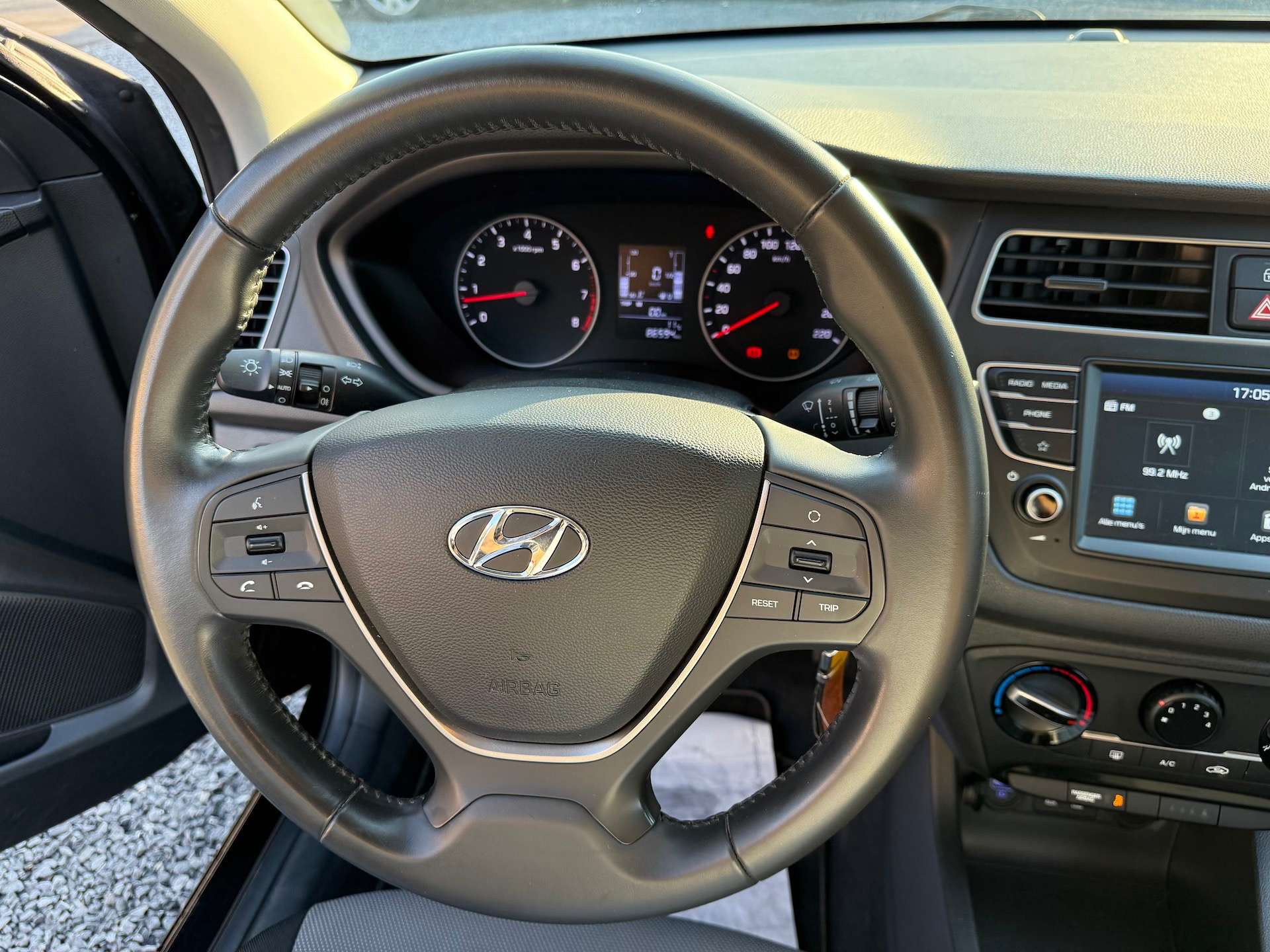 Hyundai i20 i20 1.2i Air GO! Parkeercamera, Airco + Garantie thumbnail