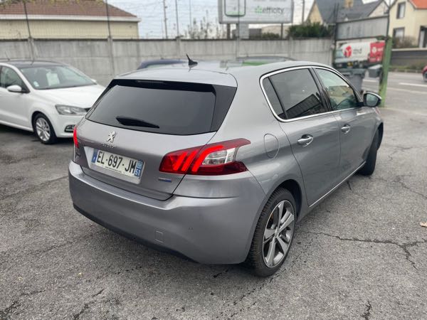 Peugeot 308 1.6 BlueHDI 120 cv