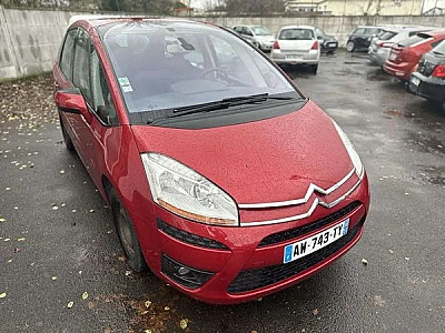 Citroen C4 Picasso 1.6 HDI FAP 16V BMP6 (boîte pilotée) 110cv