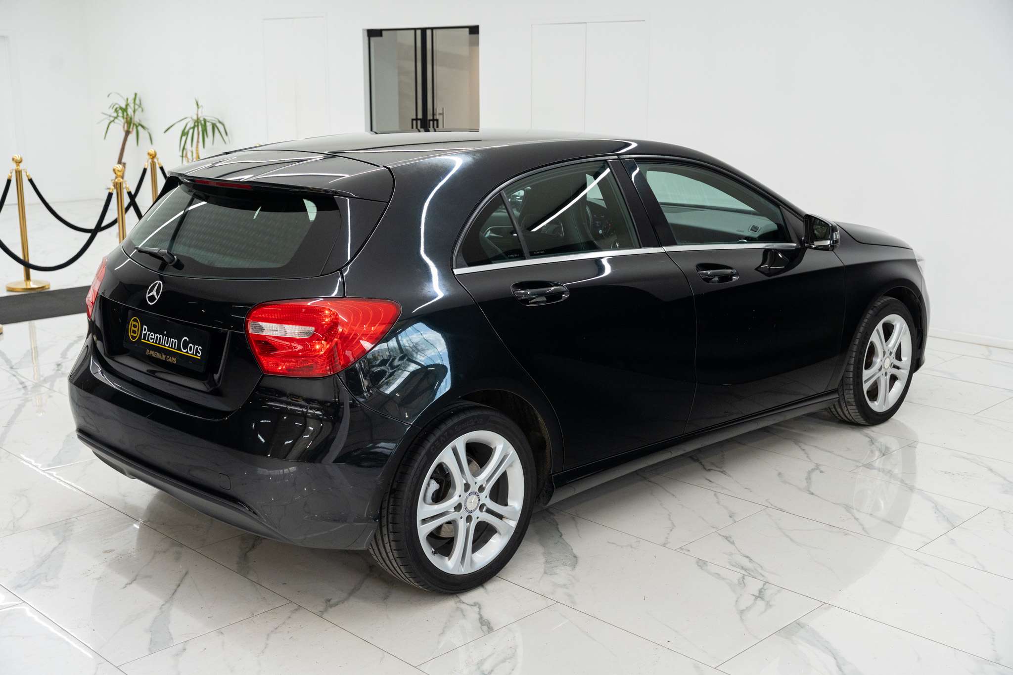 Mercedes-Benz A 180 cgi Sport Line! Facelift!Automaat! Cruise! Camera!