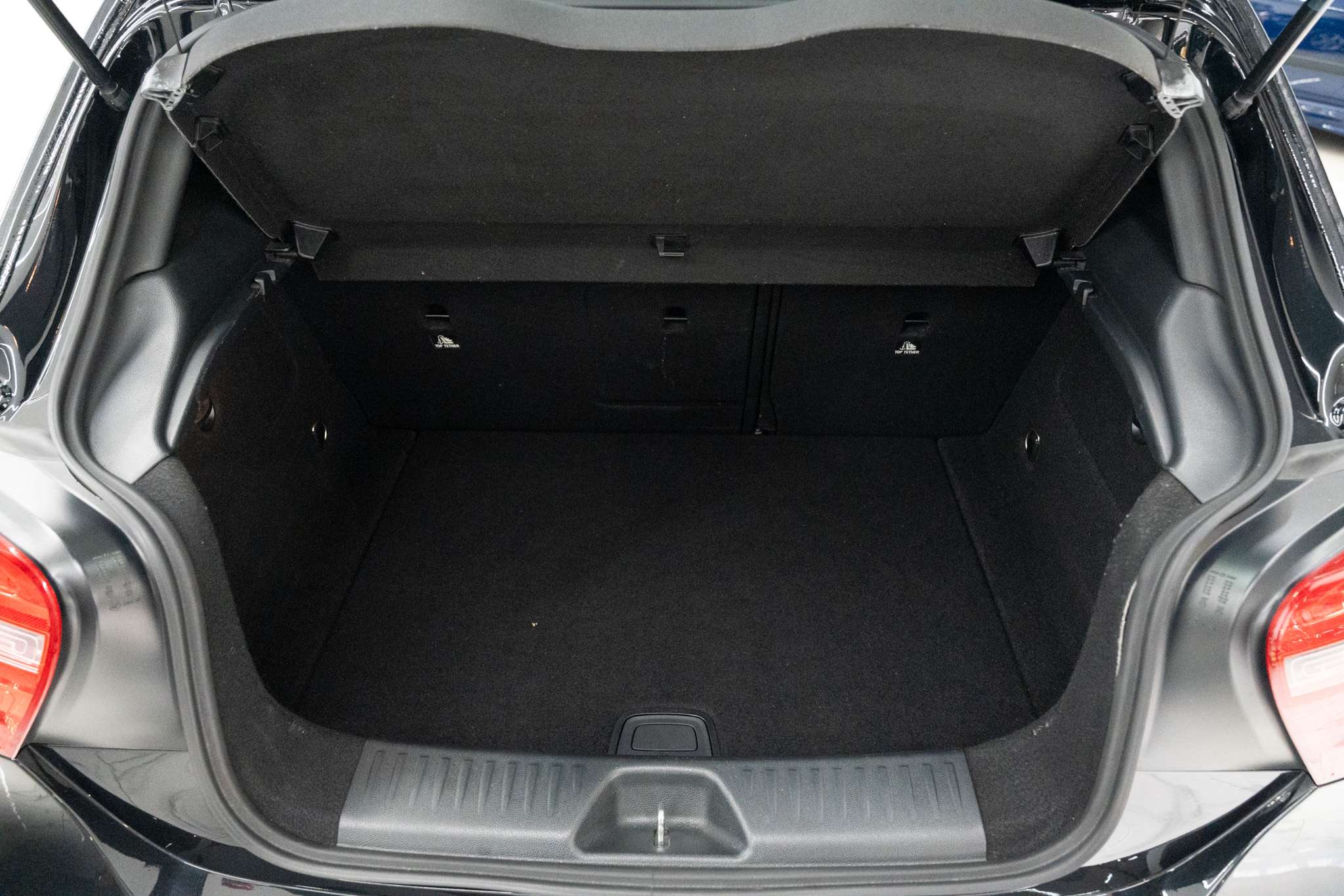 Mercedes-Benz A 180 cgi Sport Line! Facelift!Automaat! Cruise! Camera!